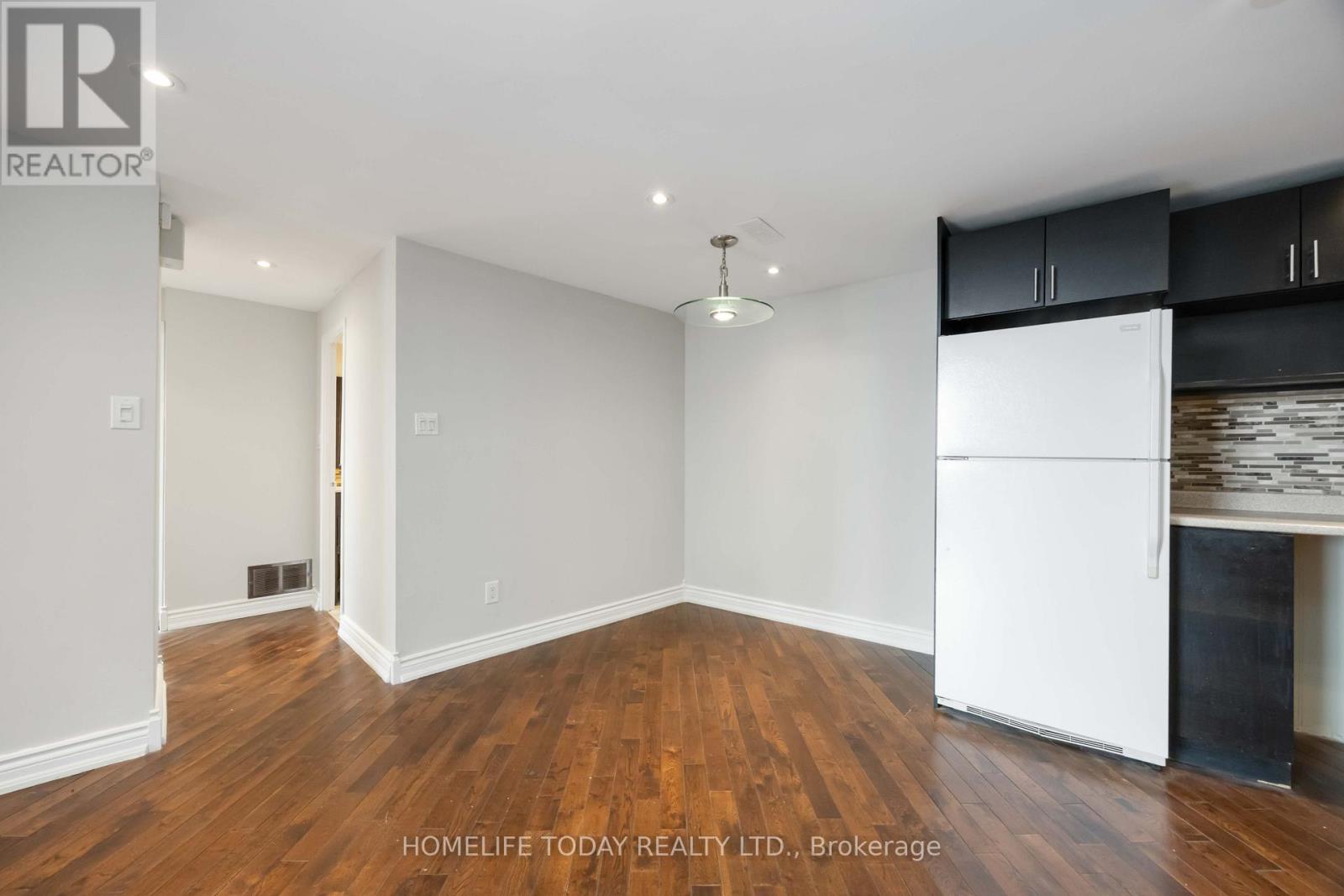 1603 - 330 Dixon Road, Toronto, Ontario  M9R 1S9 - Photo 11 - W12514376