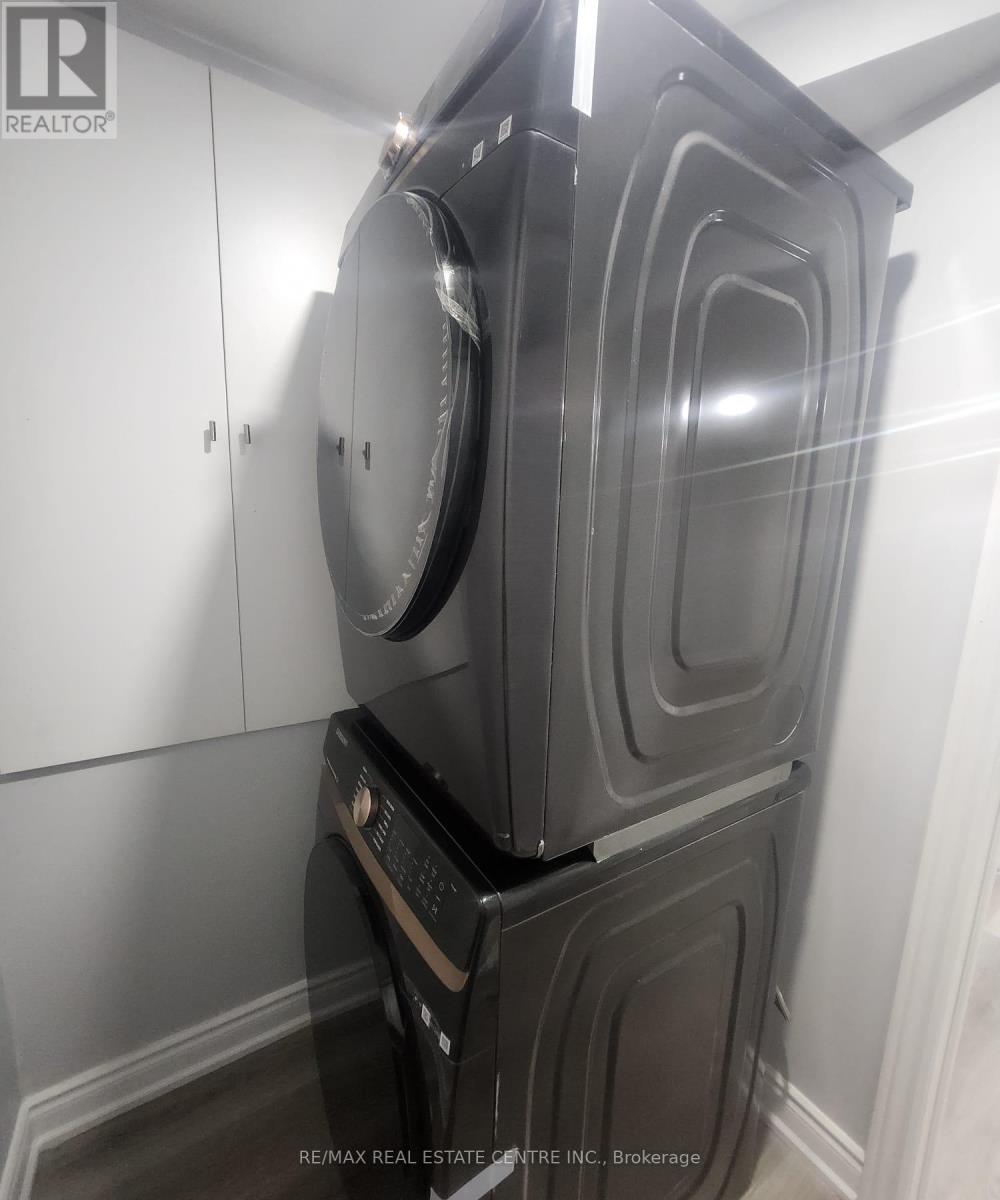 42 Baha (Basement) Crescent, Brampton, Ontario  L7A 2J3 - Photo 20 - W12514414