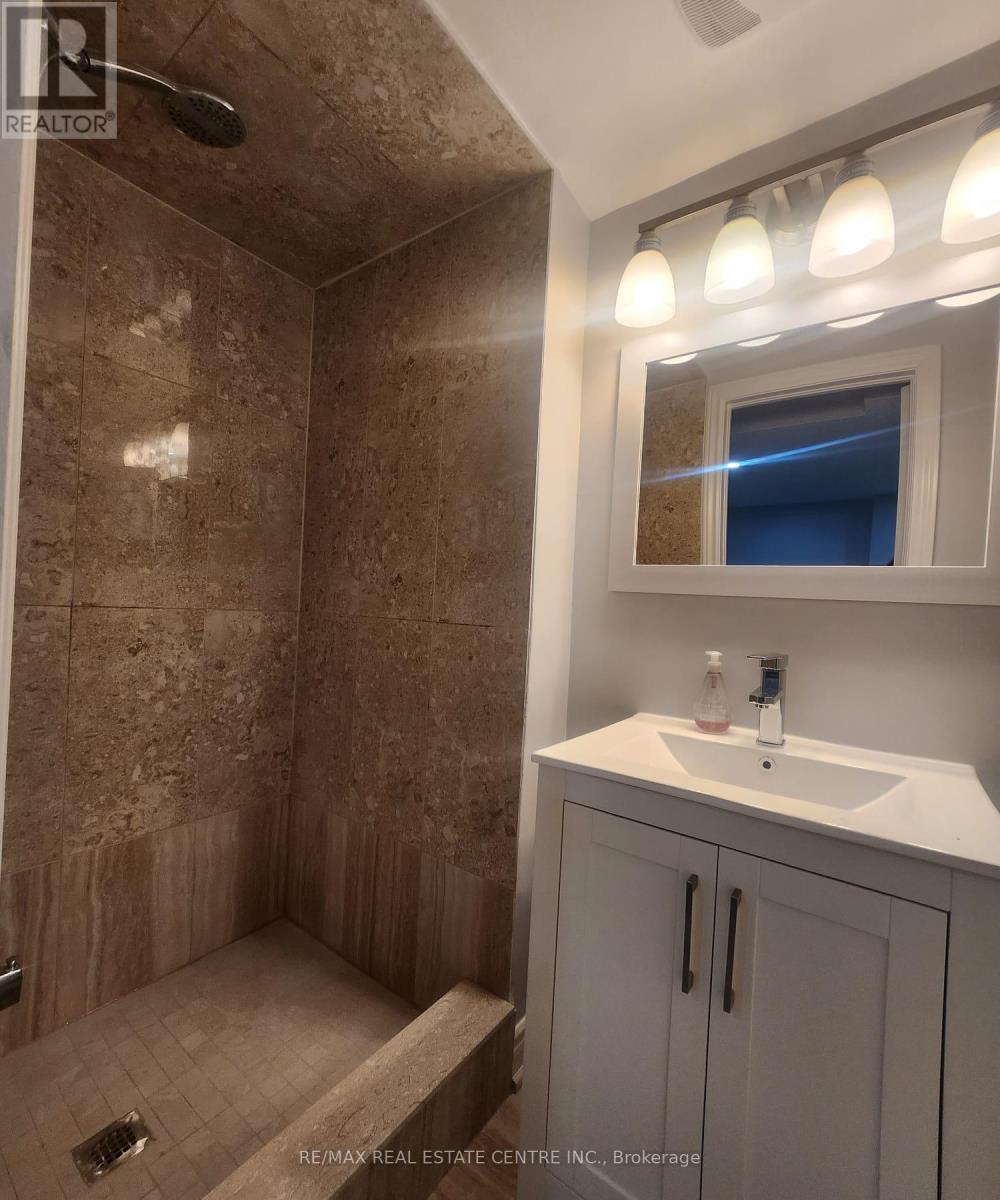 42 Baha (Basement) Crescent, Brampton, Ontario  L7A 2J3 - Photo 22 - W12514414