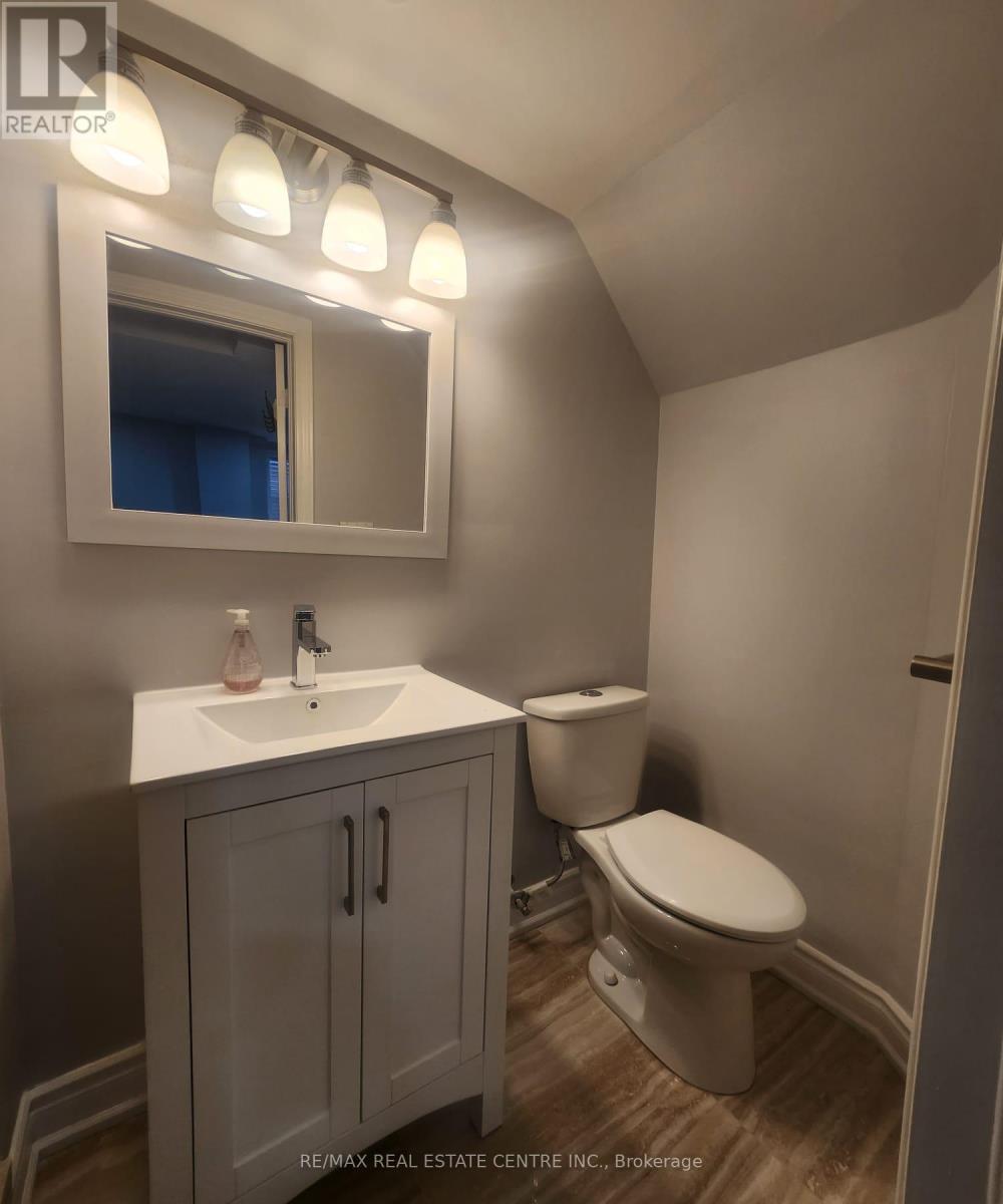 42 Baha (Basement) Crescent, Brampton, Ontario  L7A 2J3 - Photo 23 - W12514414