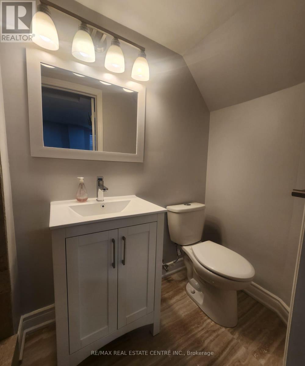 42 Baha (Basement) Crescent, Brampton, Ontario  L7A 2J3 - Photo 25 - W12514414