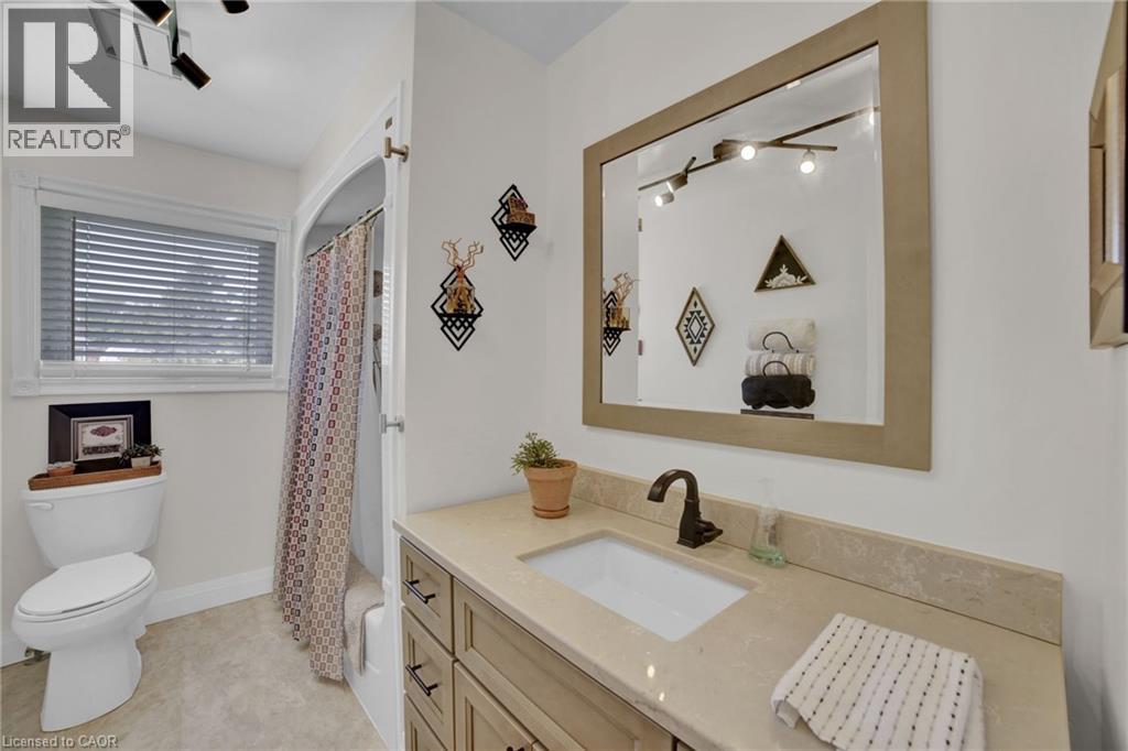 11 Weneil Drive, Freelton, Ontario  L8B 0Z6 - Photo 30 - 40755001