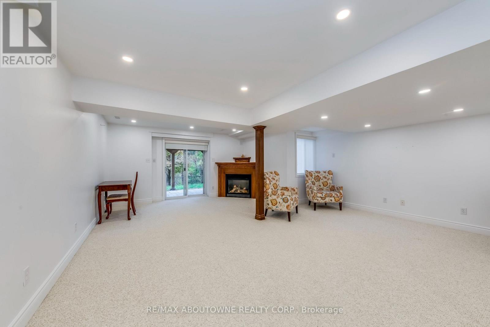 2246 Fairbairn Court, Oakville, Ontario  L6M 4R2 - Photo 35 - W12512962