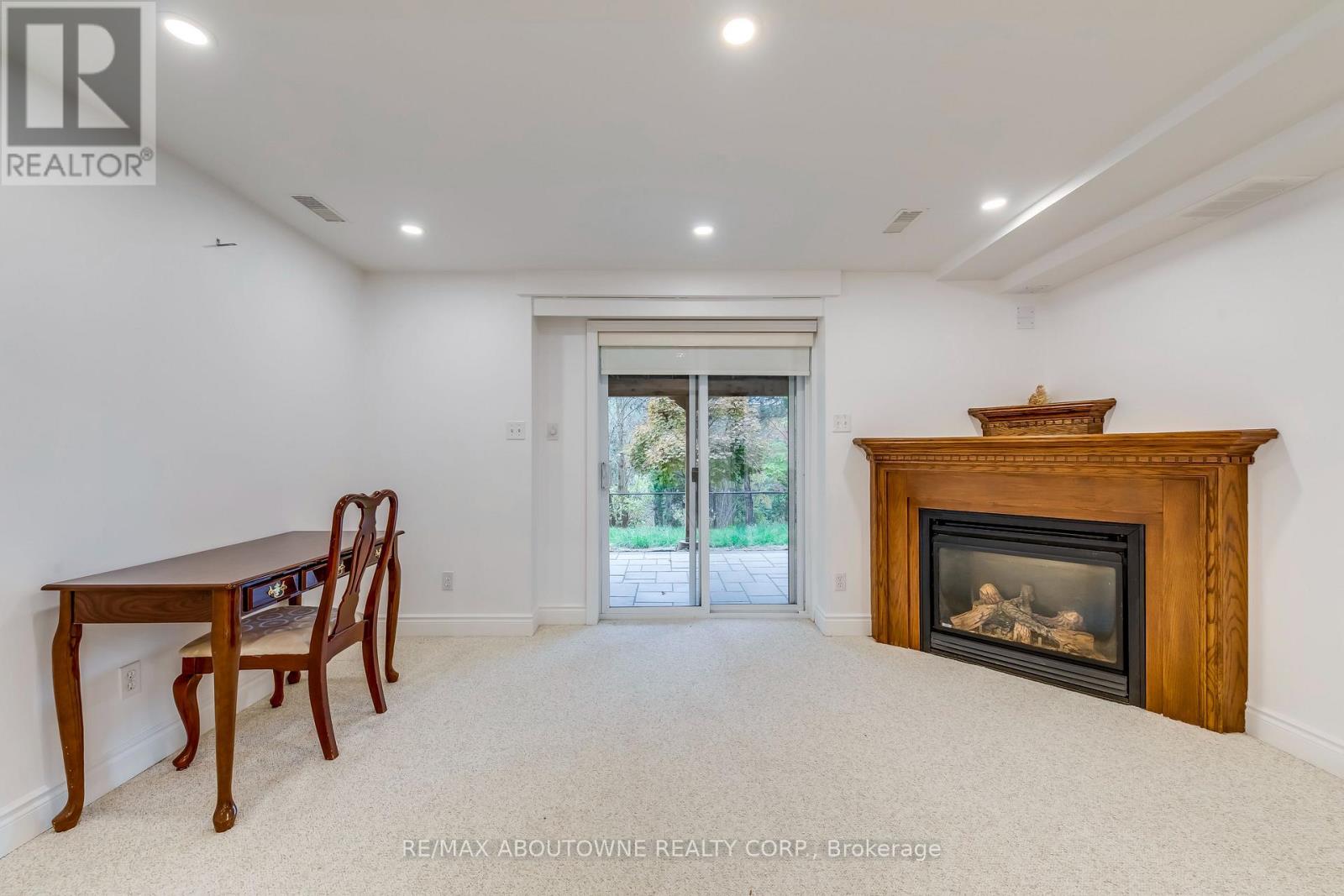 2246 Fairbairn Court, Oakville, Ontario  L6M 4R2 - Photo 39 - W12512962