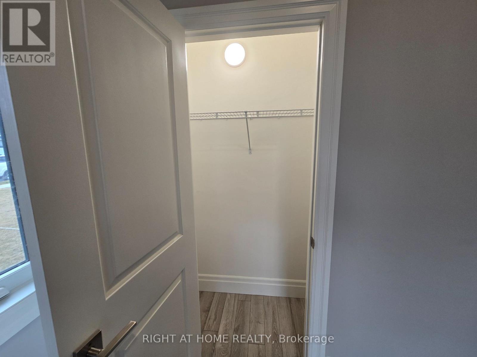 Main - 22 Allen Street, Prince Edward County, Ontario  K0K 2T0 - Photo 6 - X12510490