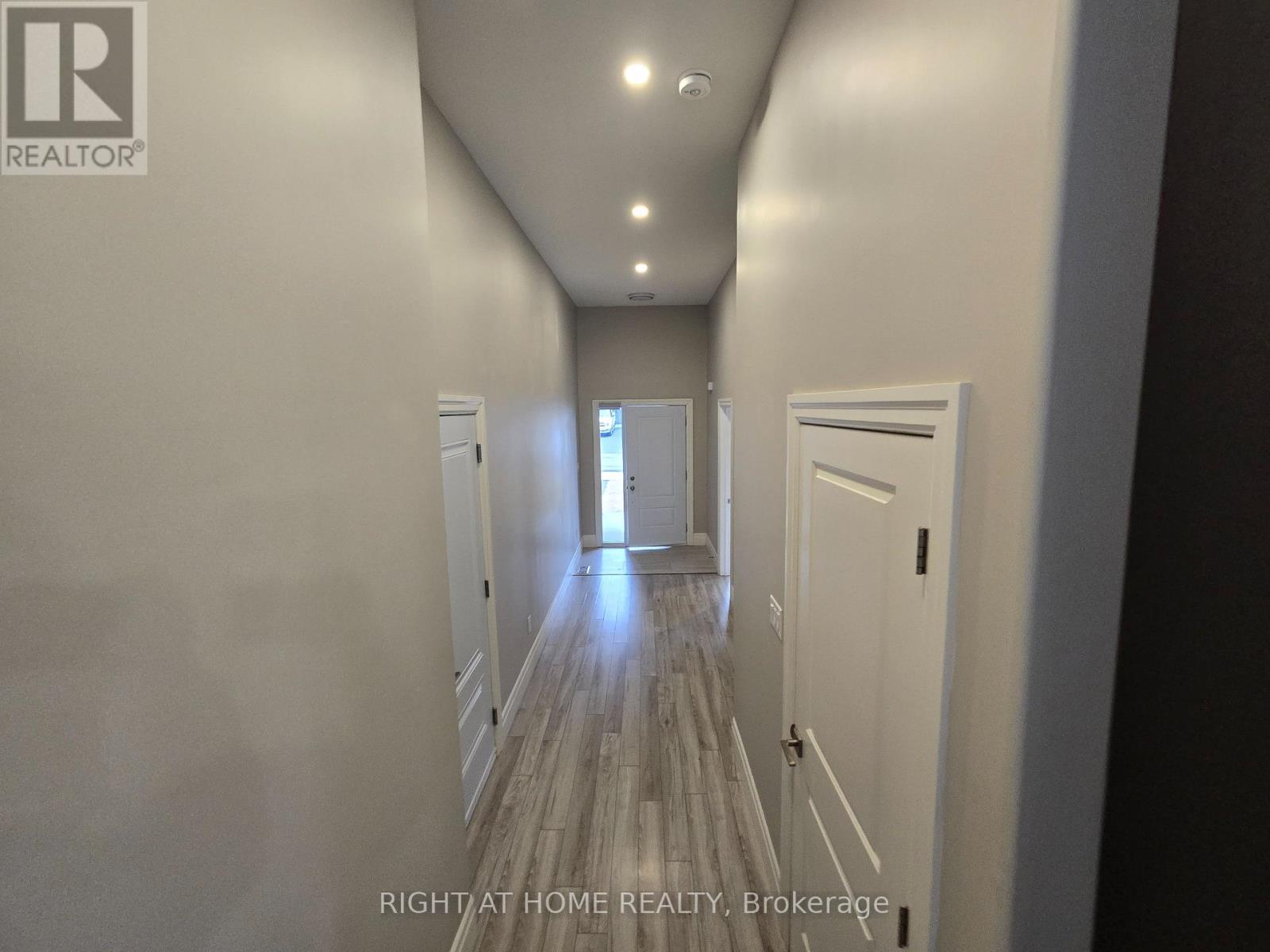 Main - 22 Allen Street, Prince Edward County, Ontario  K0K 2T0 - Photo 3 - X12510490