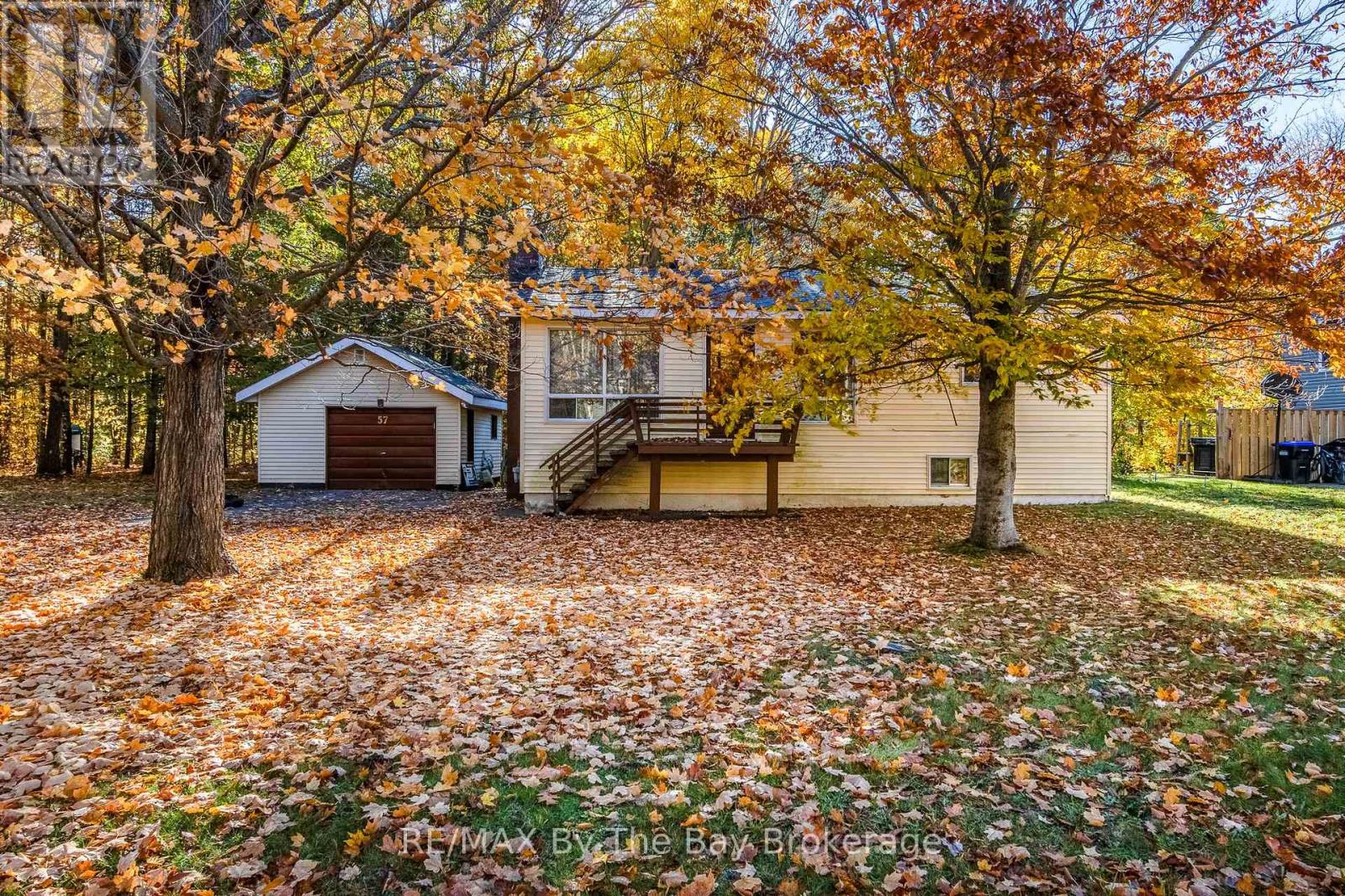 57 Tall Pines Drive, Tiny, Ontario L9M 0H4 - Photo 28 - S12490294