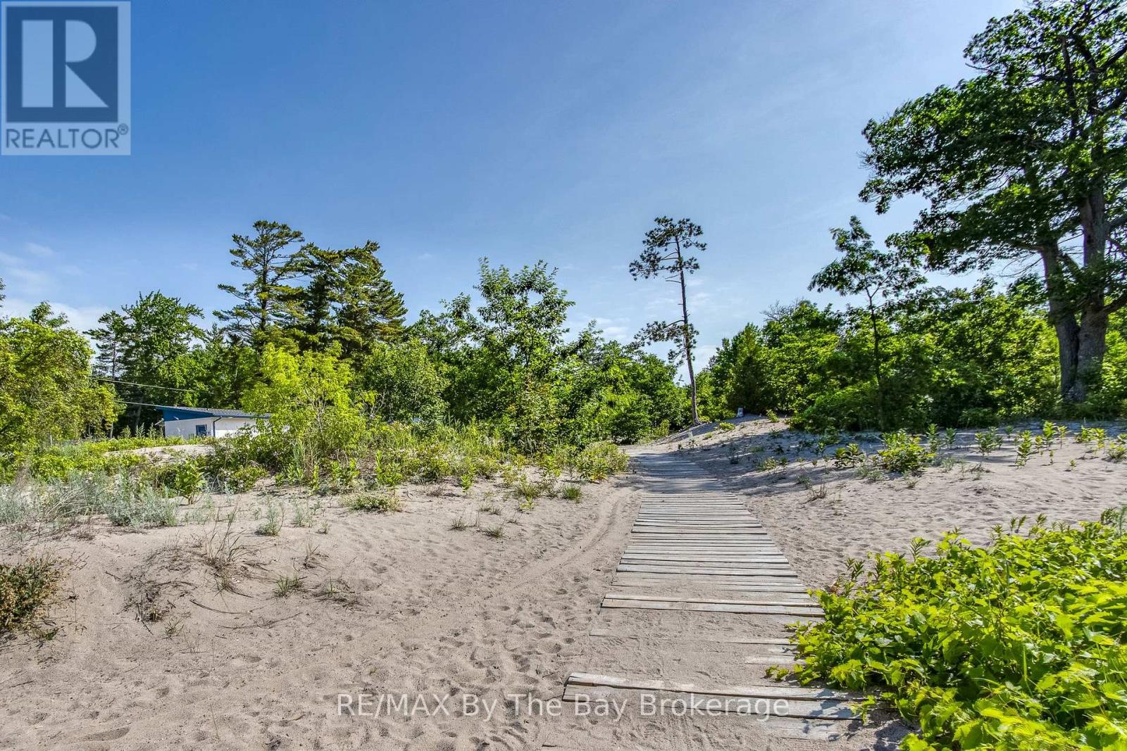 57 Tall Pines Drive, Tiny, Ontario L9M 0H4 - Photo 38 - S12490294