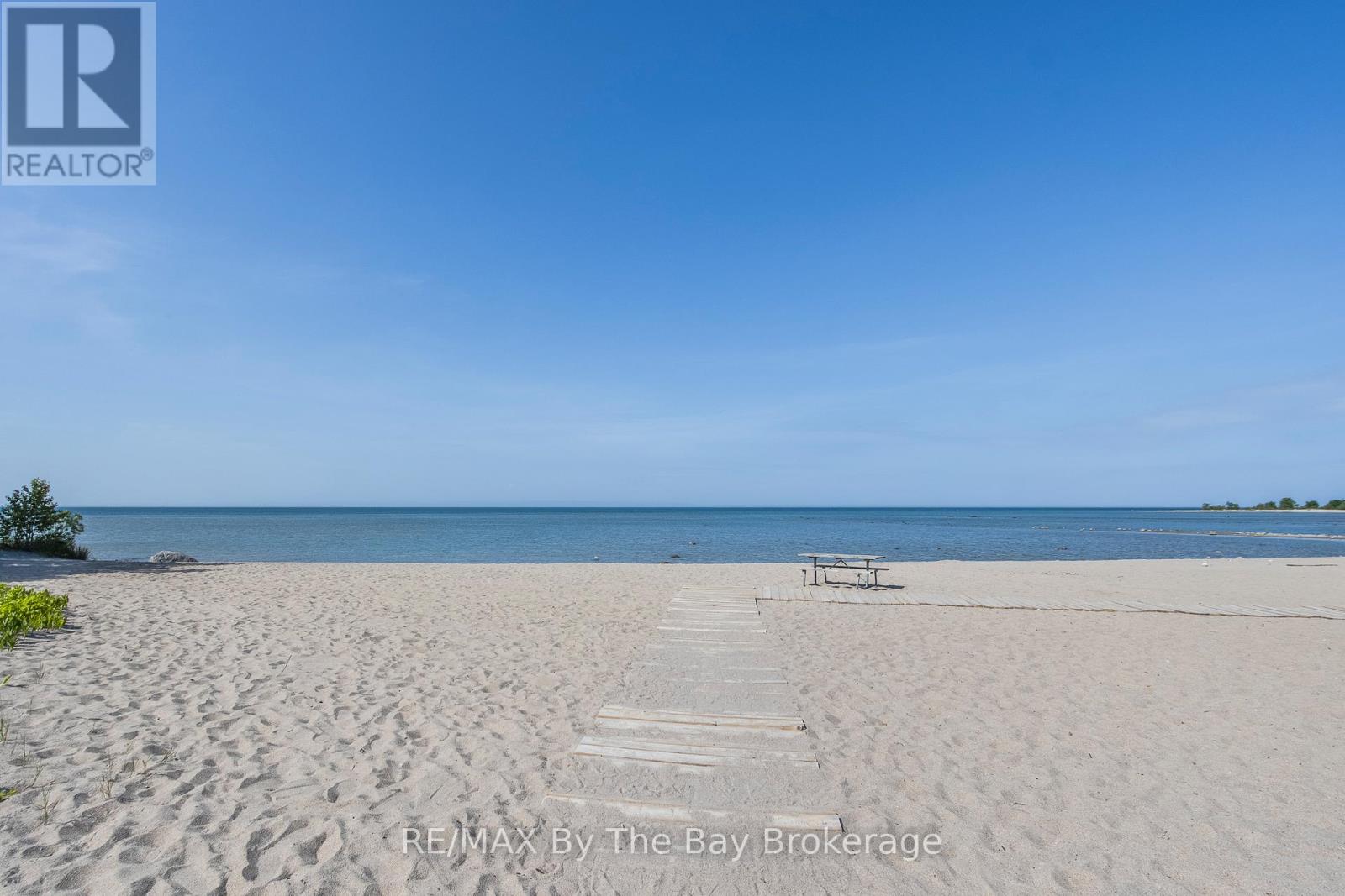 57 Tall Pines Drive, Tiny, Ontario L9M 0H4 - Photo 35 - S12490294