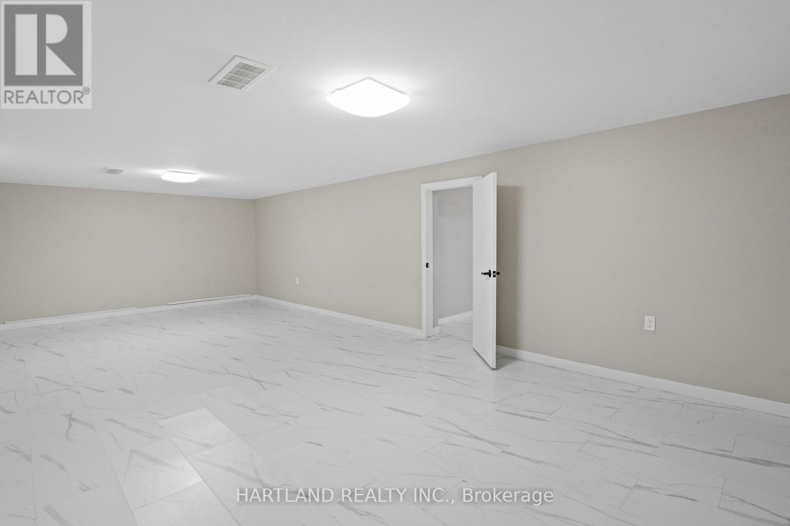 19 Kenworth Drive, St. Catharines, Ontario  L2M 4S4 - Photo 27 - X12514346