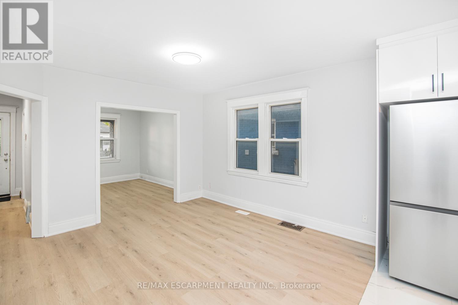 8 Leeds Street, Hamilton, Ontario  L8L 6W8 - Photo 12 - X12514406