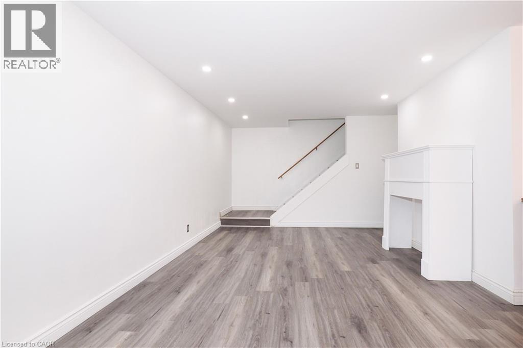 300 Traynor Avenue Unit# 4, Kitchener, Ontario N2C 2J1 - Photo 8 - 40784016