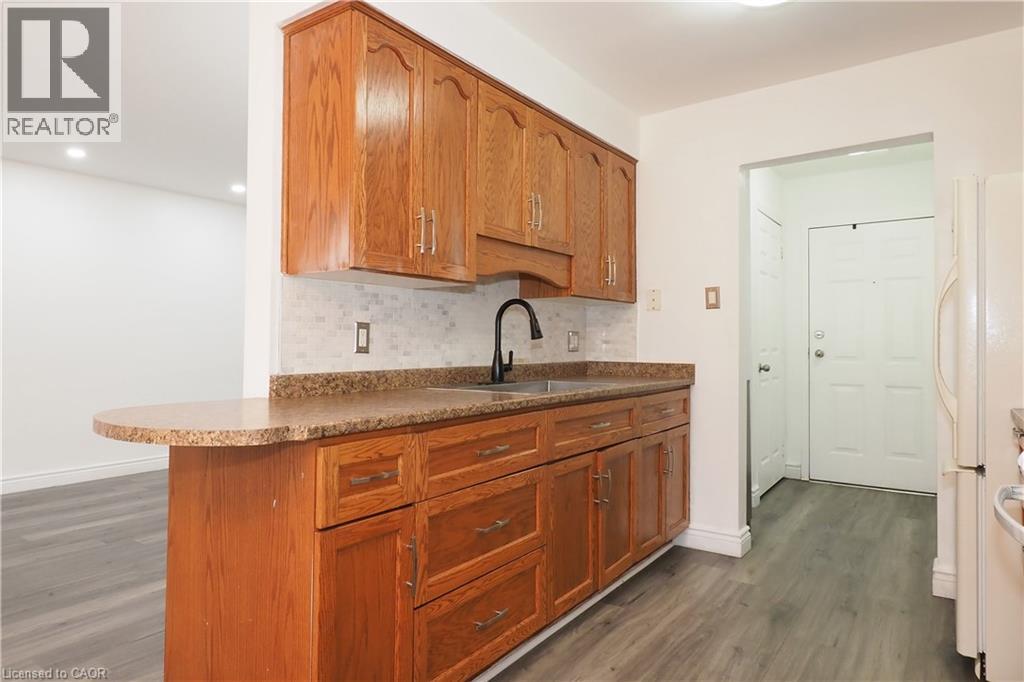 300 Traynor Avenue Unit# 4, Kitchener, Ontario N2C 2J1 - Photo 11 - 40784016