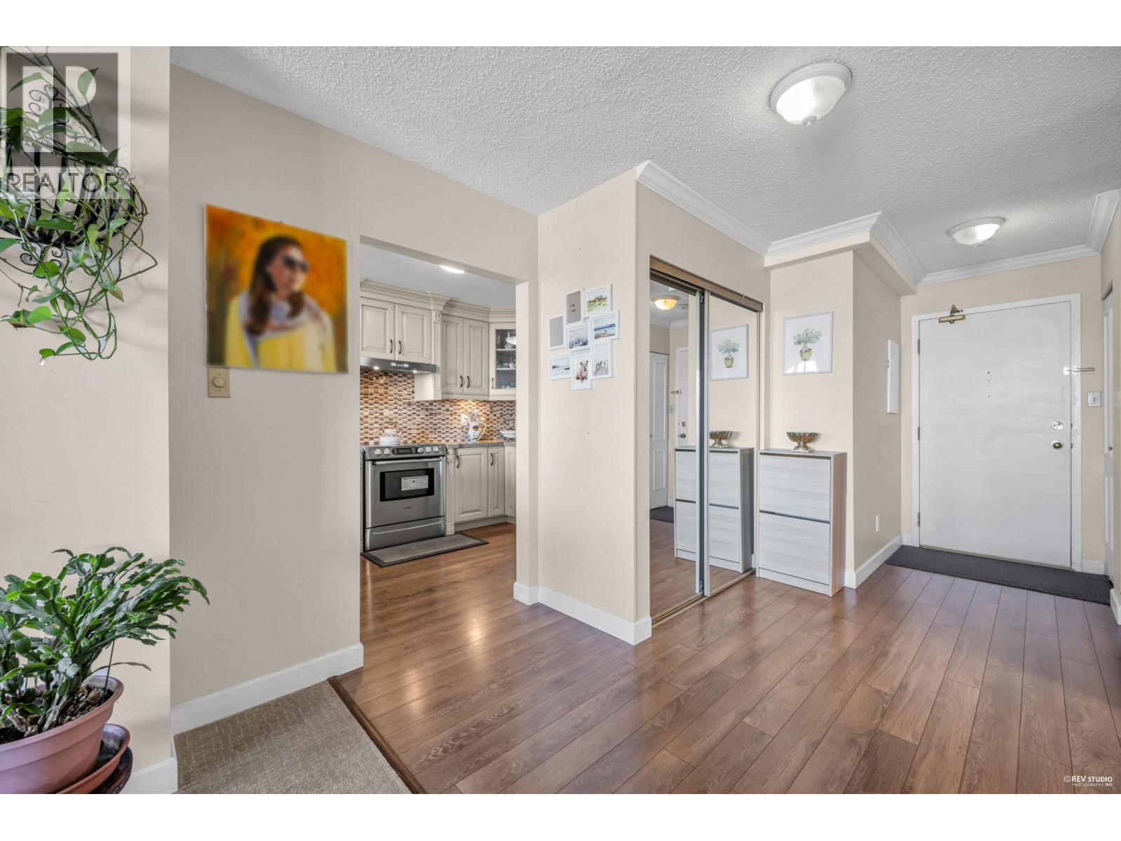 1807 6070 Mcmurray Avenue, Burnaby, British Columbia V5H 4J3 - Photo 3 - R3065158