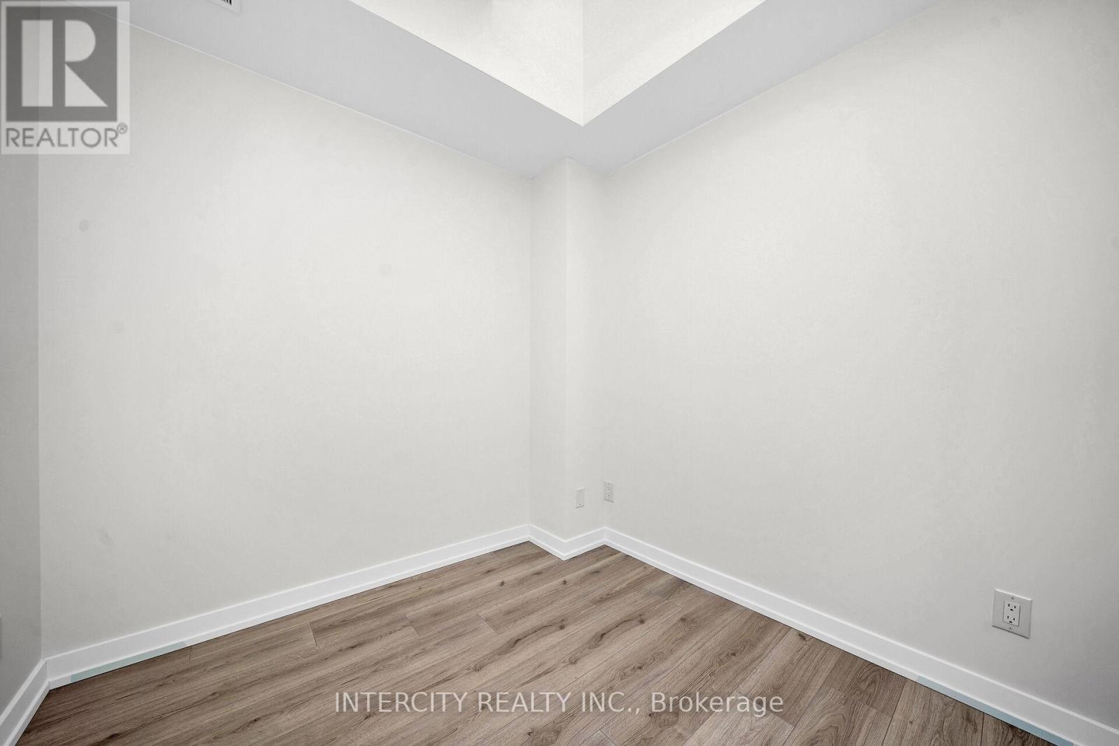 40 - 851 Sheppard Avenue W, Toronto, Ontario M3H 0G2 - Photo 20 - C12514522