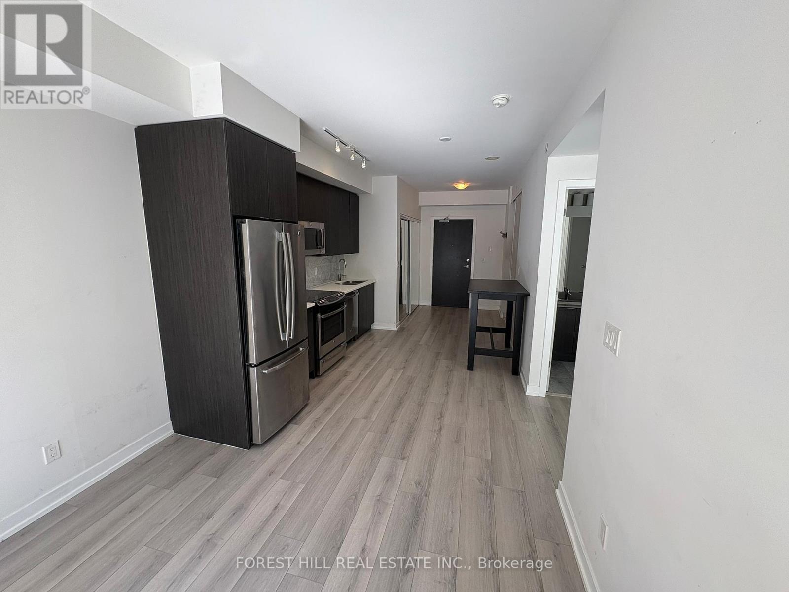 520 - 50 Bruyeres Mews, Toronto, Ontario  M5V 0H8 - Photo 6 - C12514564