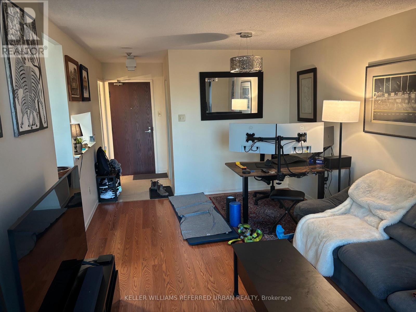 1703 - 1055 Bay Street, Toronto, Ontario  M5S 3A3 - Photo 3 - C12514570