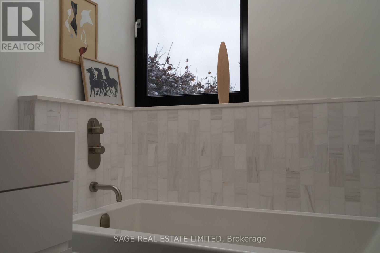 110b Palmerston Avenue, Toronto, Ontario  M6J 1J1 - Photo 25 - C12514614