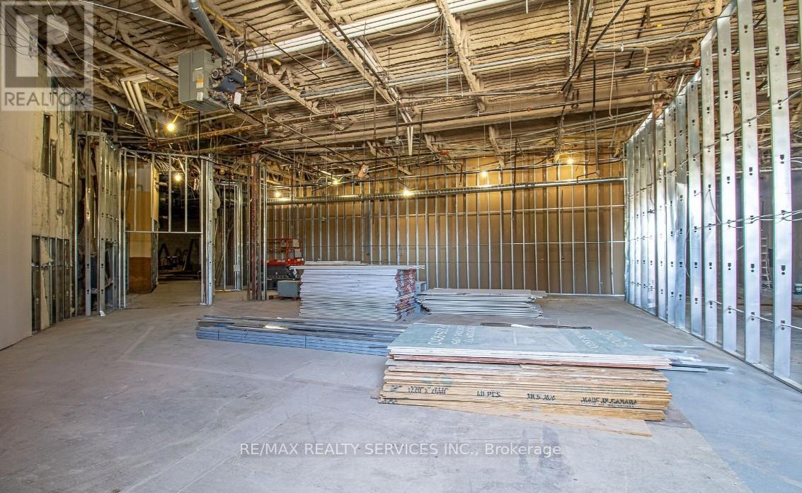 10 - 30 DEAN PARK ROAD, Toronto, Ontario