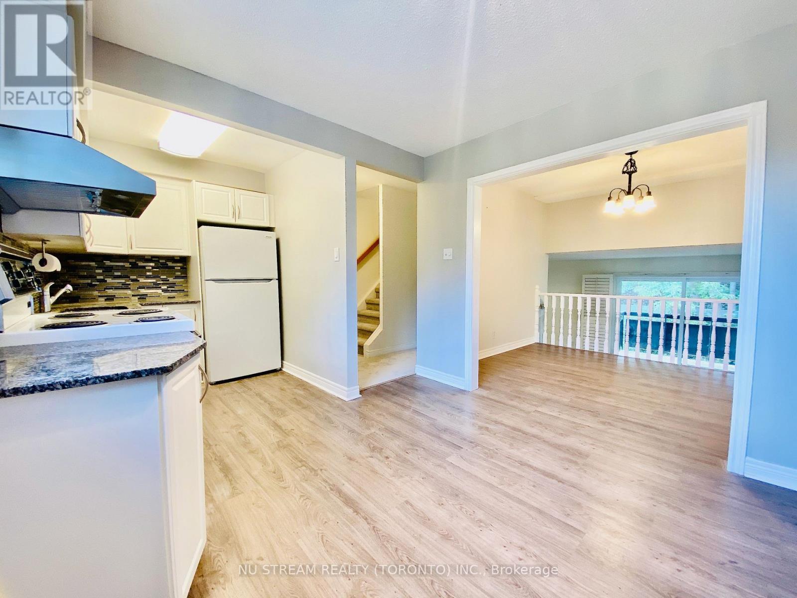 2 - 2020 Pharmacy Avenue, Toronto, Ontario  M1T 1H8 - Photo 10 - E12514608