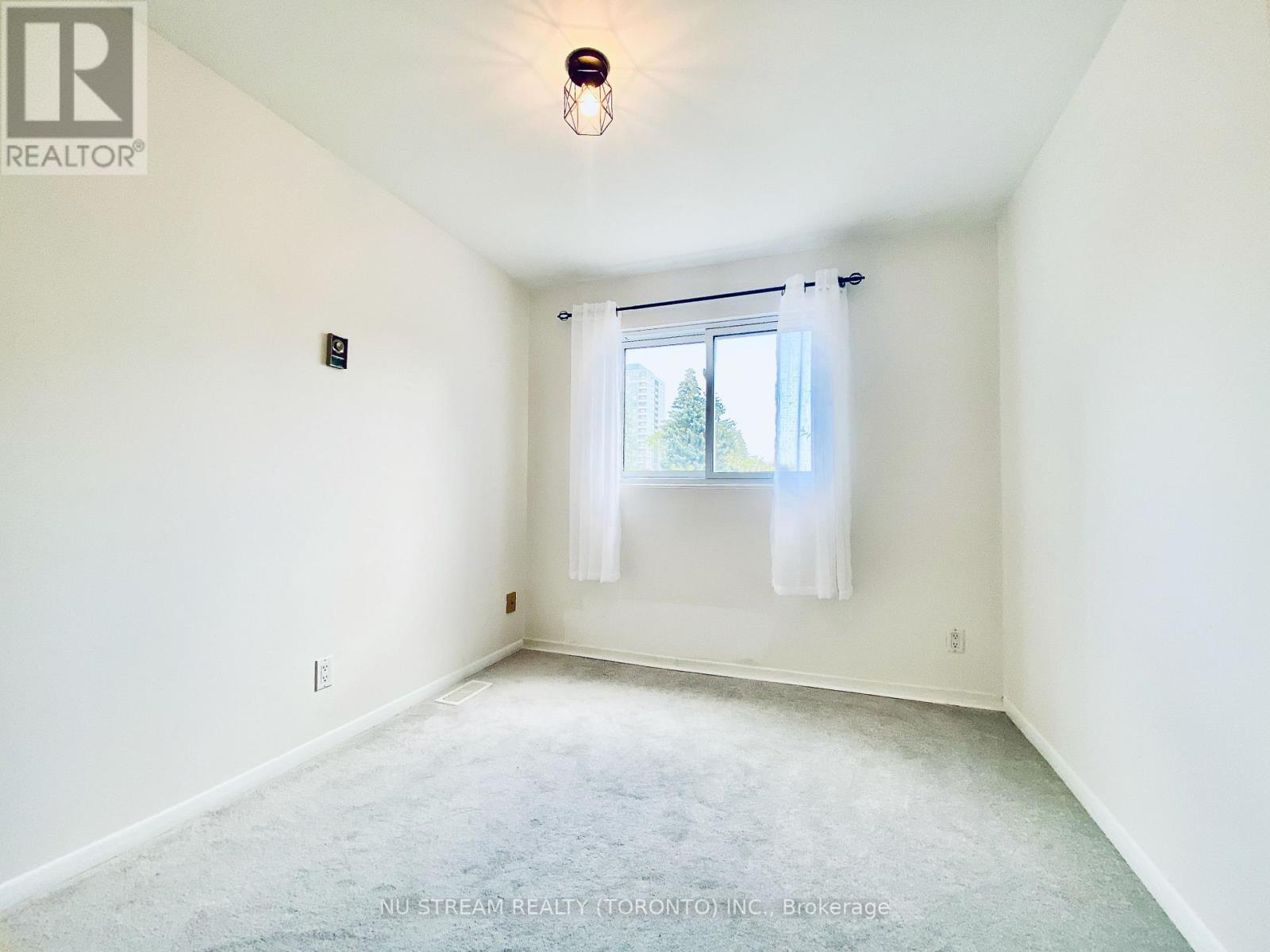2 - 2020 Pharmacy Avenue, Toronto, Ontario  M1T 1H8 - Photo 14 - E12514608