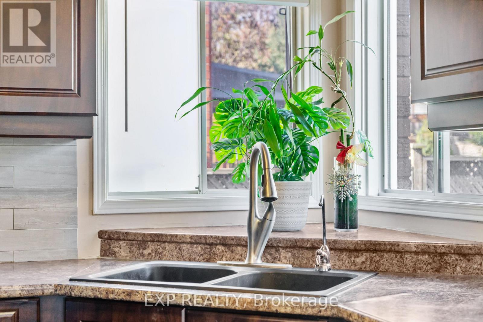 8 Kerrison Drive W, Ajax, Ontario  L1Z 1K1 - Photo 39 - E12514658