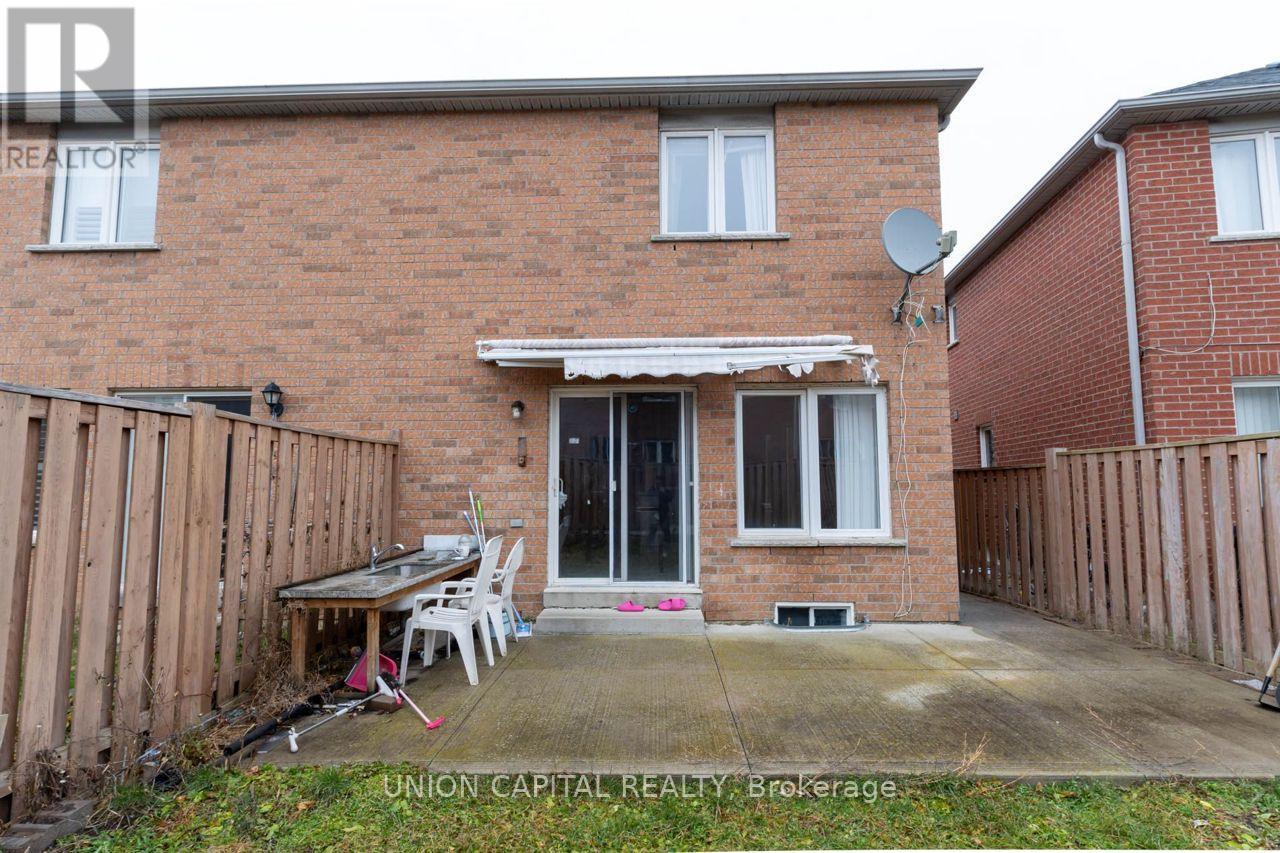 92 Guinevere Road, Markham, Ontario  L3S 4V2 - Photo 22 - N12452672