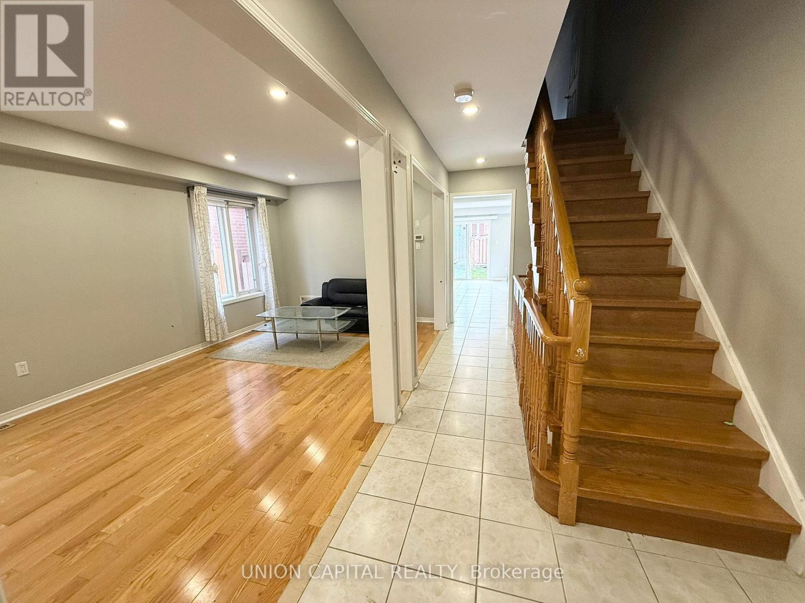 92 Guinevere Road, Markham, Ontario  L3S 4V2 - Photo 23 - N12452672