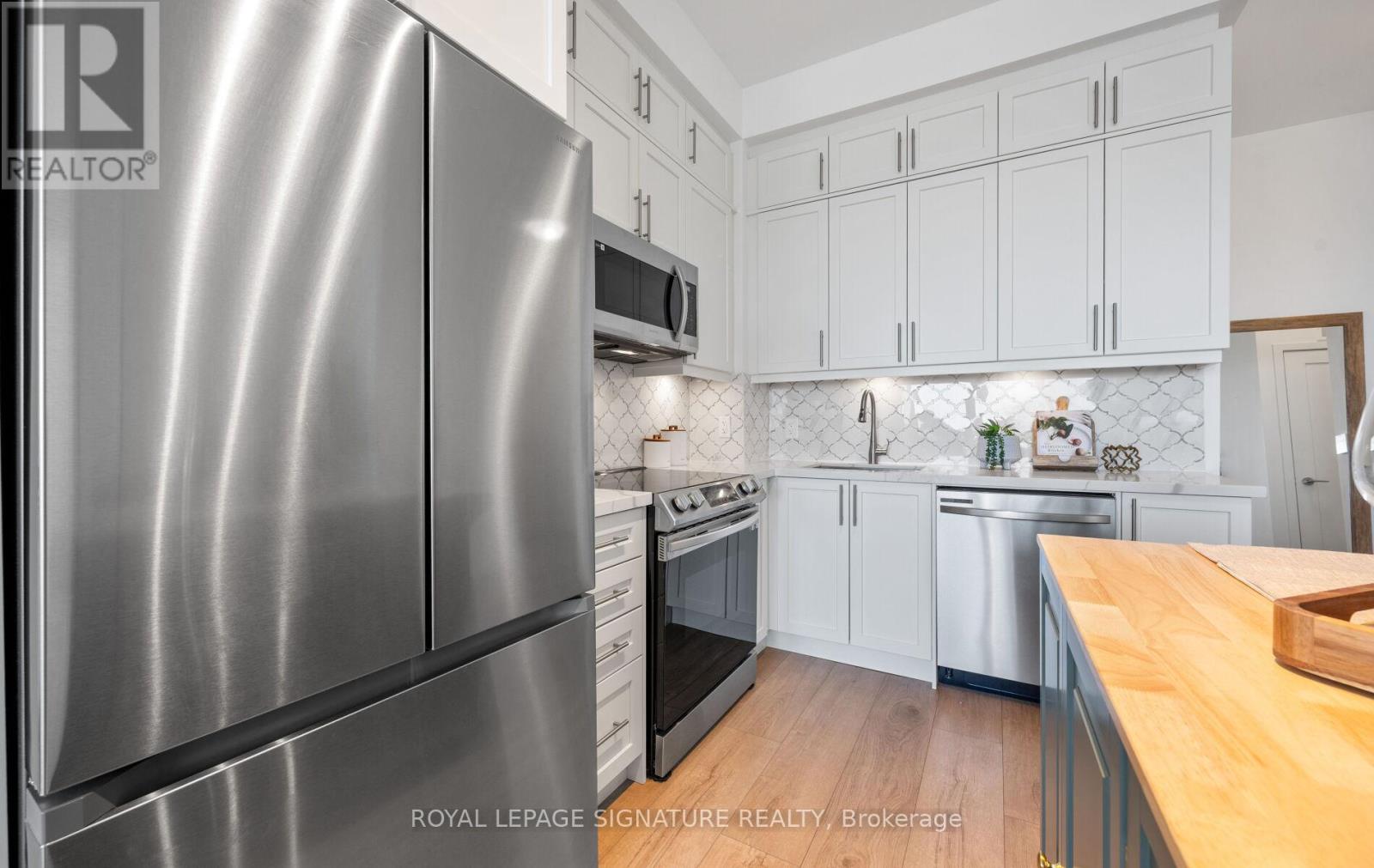 Ph07 - 105 Oneida Crescent, Richmond Hill, Ontario  L4B 0H6 - Photo 10 - N12511990