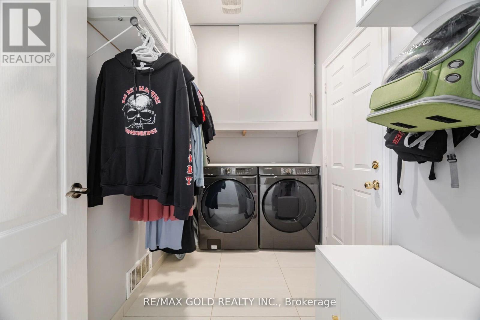 10 Cloverlawn Street, Brampton, Ontario  L7A 3X5 - Photo 14 - W12495784