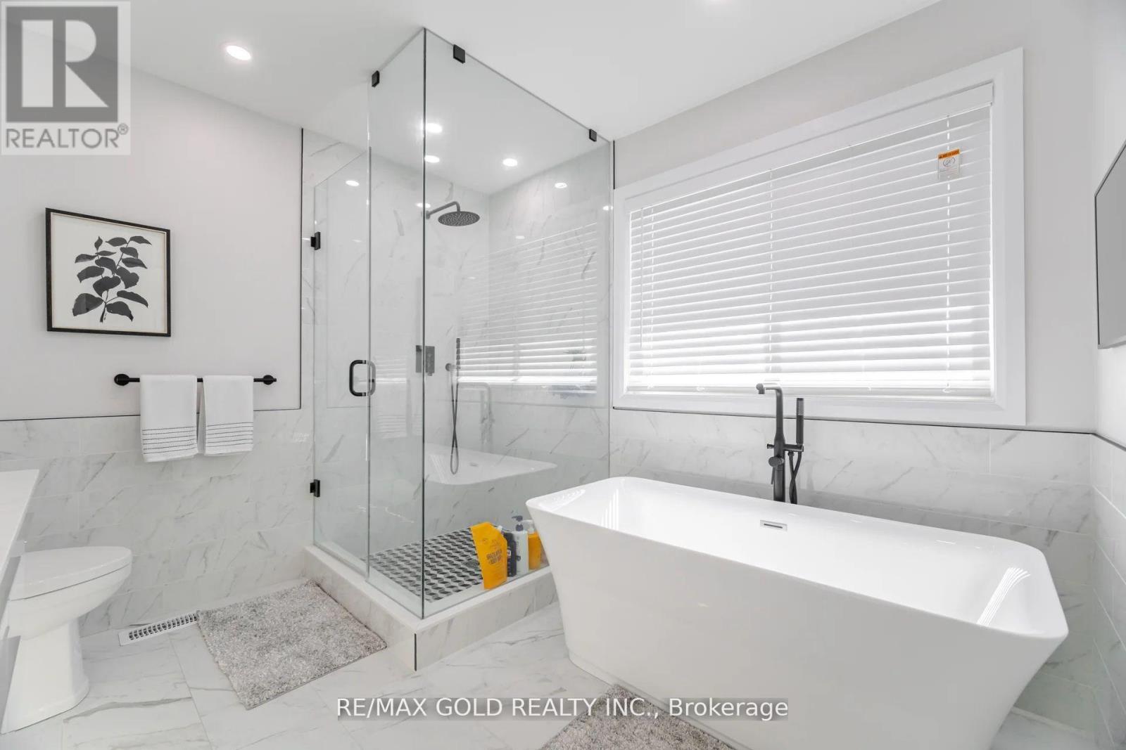 10 Cloverlawn Street, Brampton, Ontario  L7A 3X5 - Photo 21 - W12495784