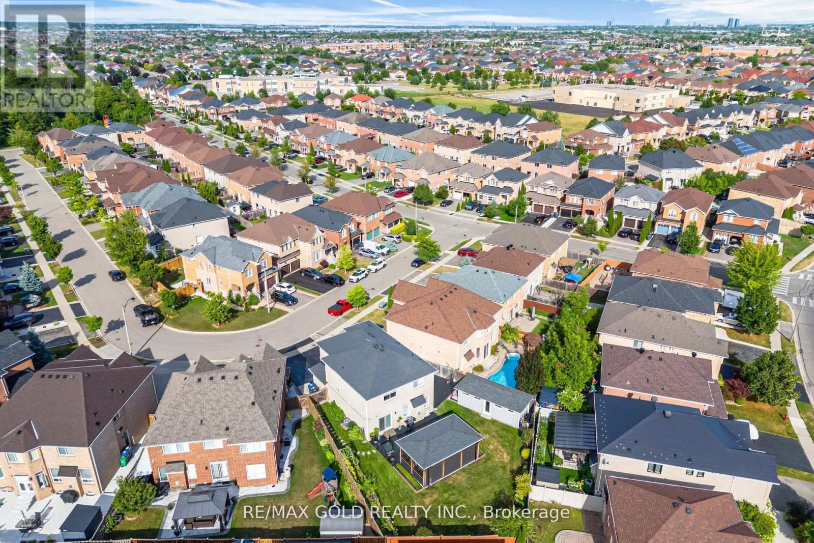 10 Cloverlawn Street, Brampton, Ontario  L7A 3X5 - Photo 49 - W12495784