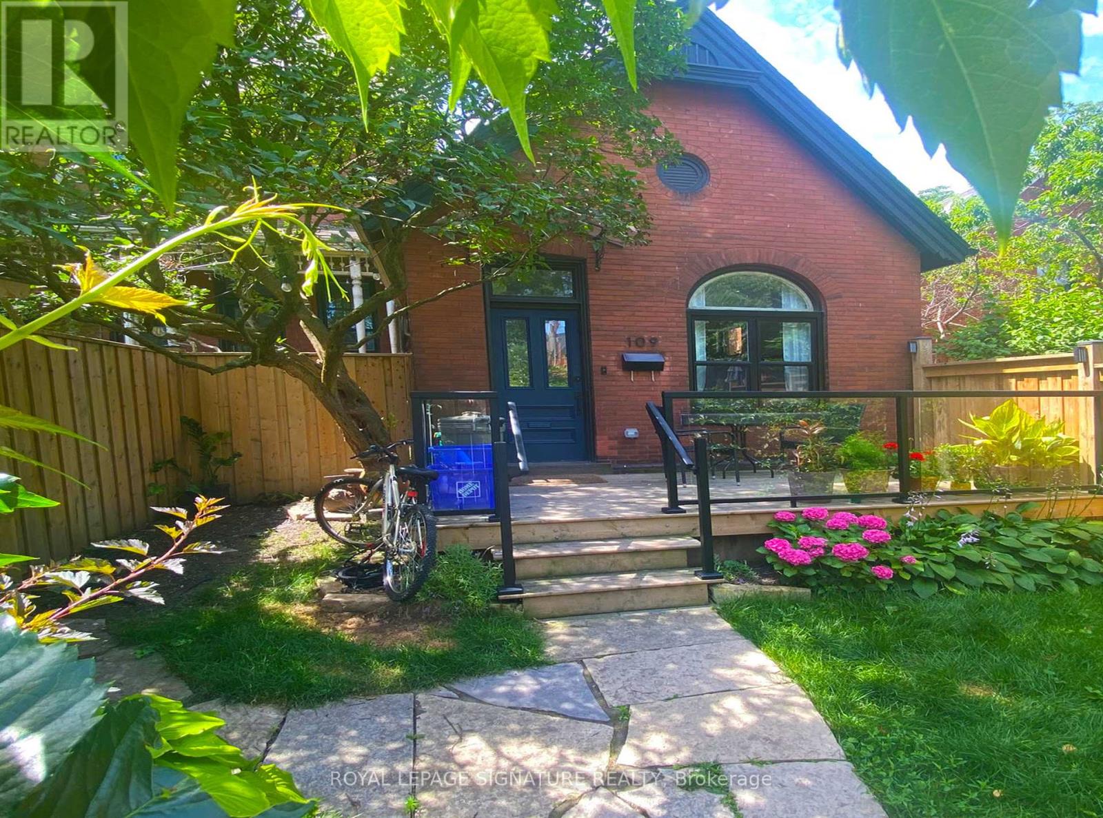 109 Charlton Avenue N, Hamilton, Ontario  L8P 2C5 - Photo 17 - X12514110