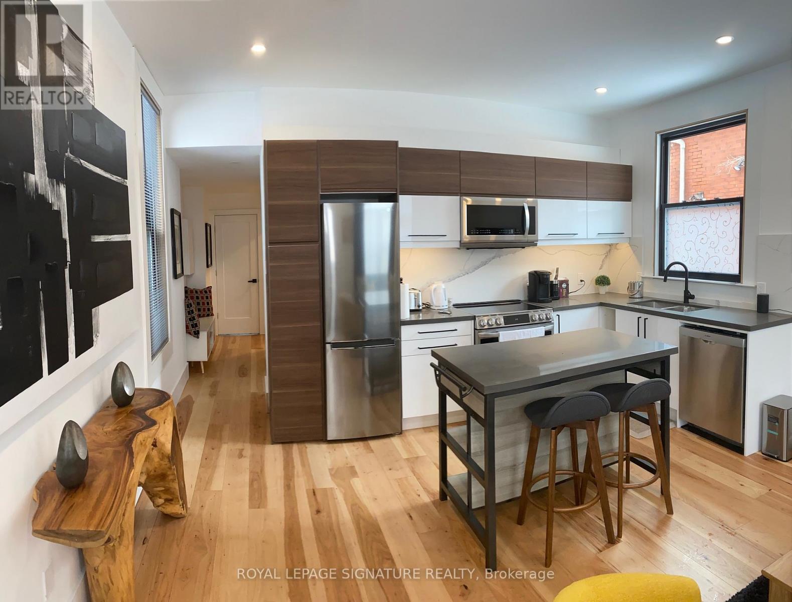 109 Charlton Avenue N, Hamilton, Ontario  L8P 2C5 - Photo 3 - X12514110