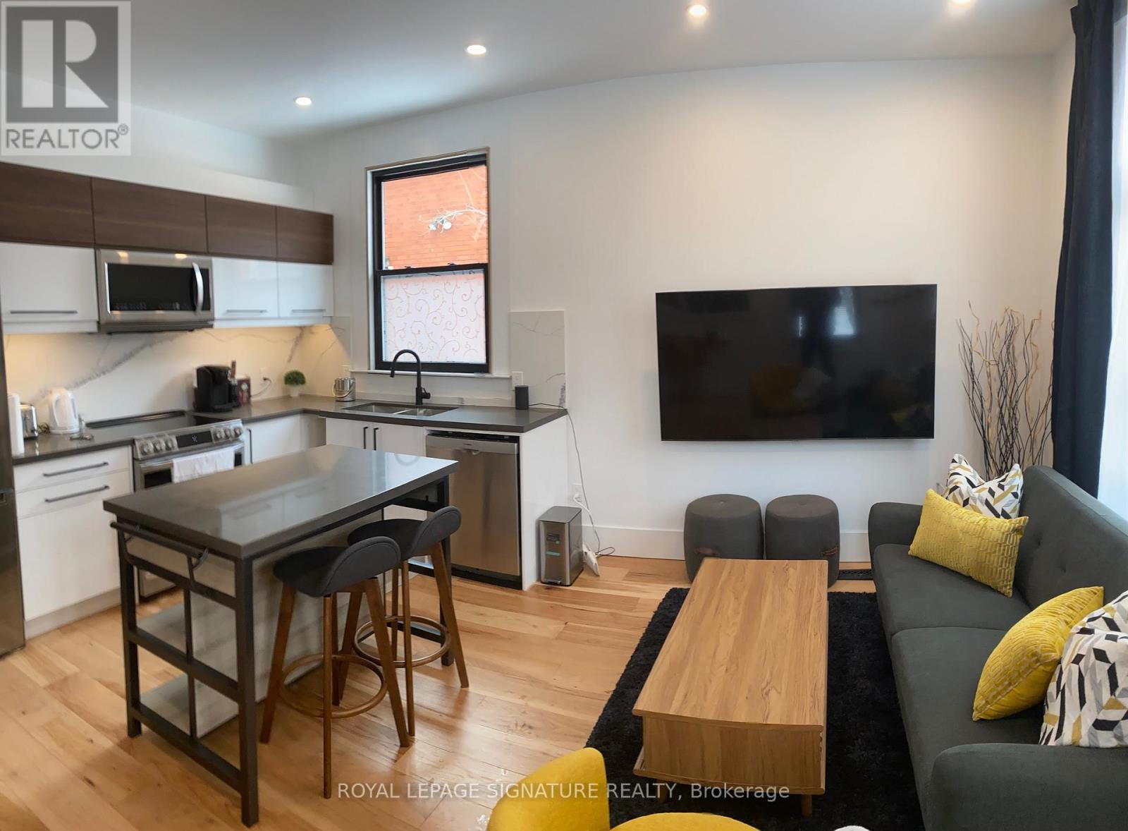 109 Charlton Avenue N, Hamilton, Ontario  L8P 2C5 - Photo 4 - X12514110