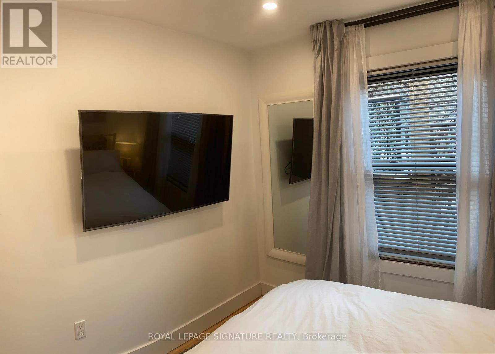 109 Charlton Avenue N, Hamilton, Ontario  L8P 2C5 - Photo 12 - X12514110