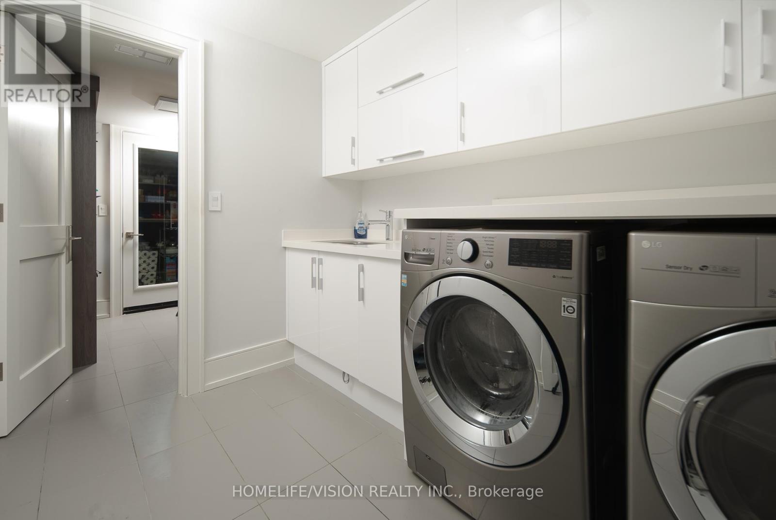 378 Manor Road E, Toronto, Ontario M4S 1S2 - Photo 27 - C12461383