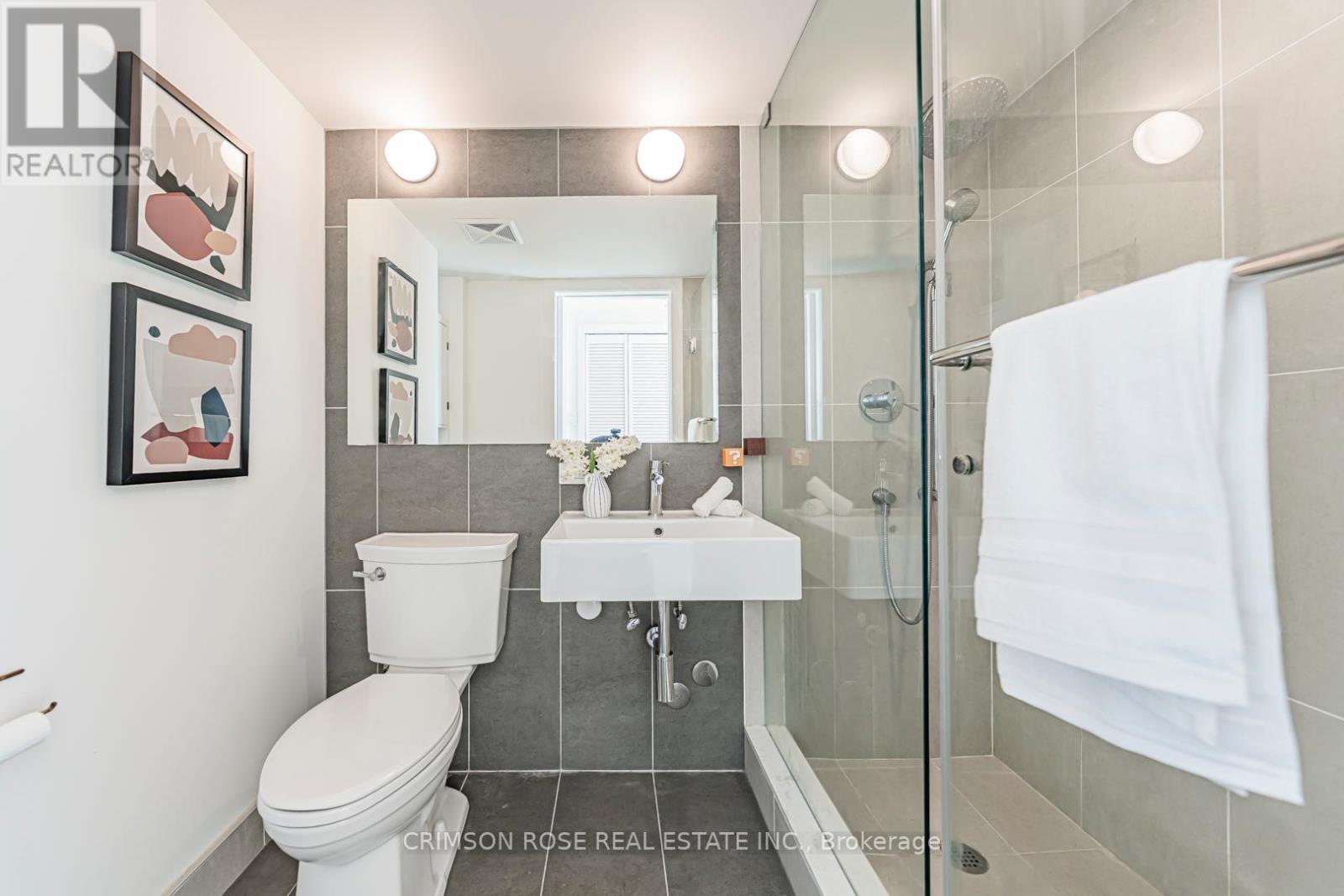 1107 - 10 Queens Quay W, Toronto, Ontario  M5J 2R9 - Photo 19 - C12506572