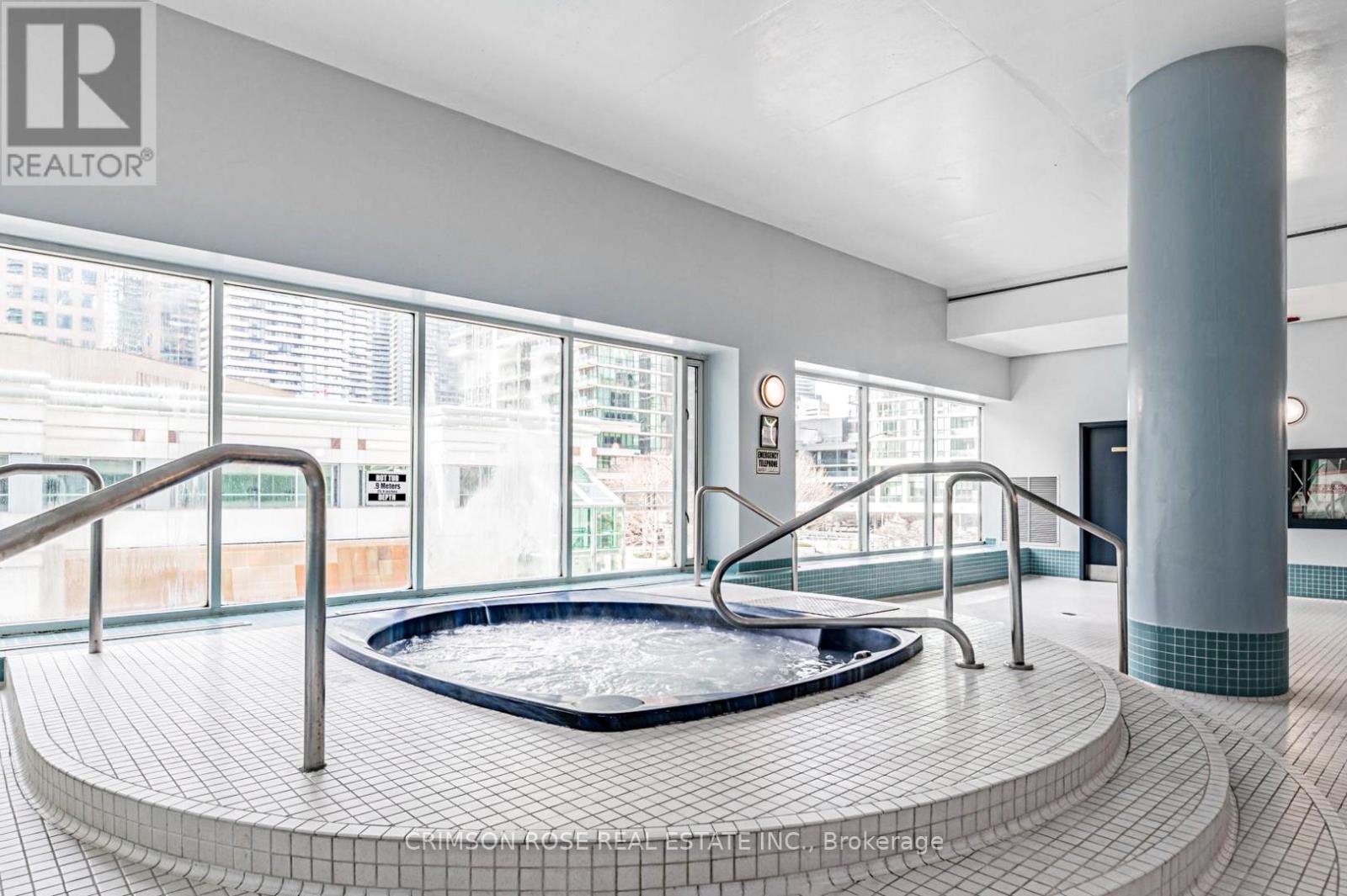 1107 - 10 Queens Quay W, Toronto, Ontario  M5J 2R9 - Photo 26 - C12506572