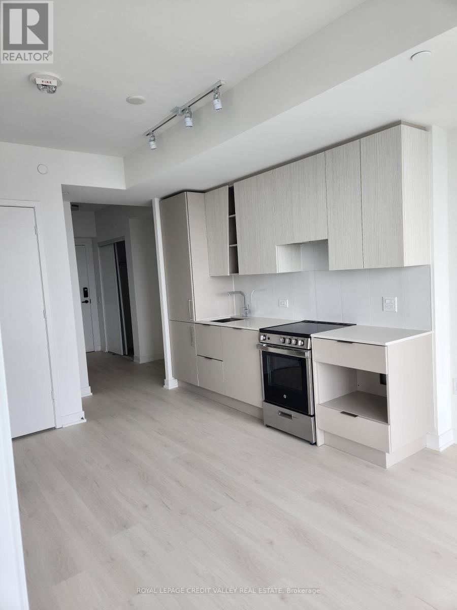 3502 - 3900 Confederation Parkway E, Mississauga, Ontario  L5B 0M3 - Photo 7 - W12488790