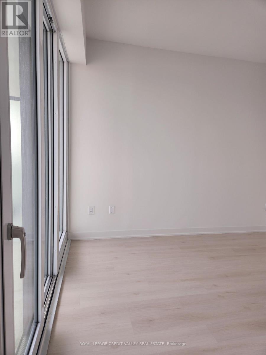 3502 - 3900 Confederation Parkway E, Mississauga, Ontario  L5B 0M3 - Photo 9 - W12488790