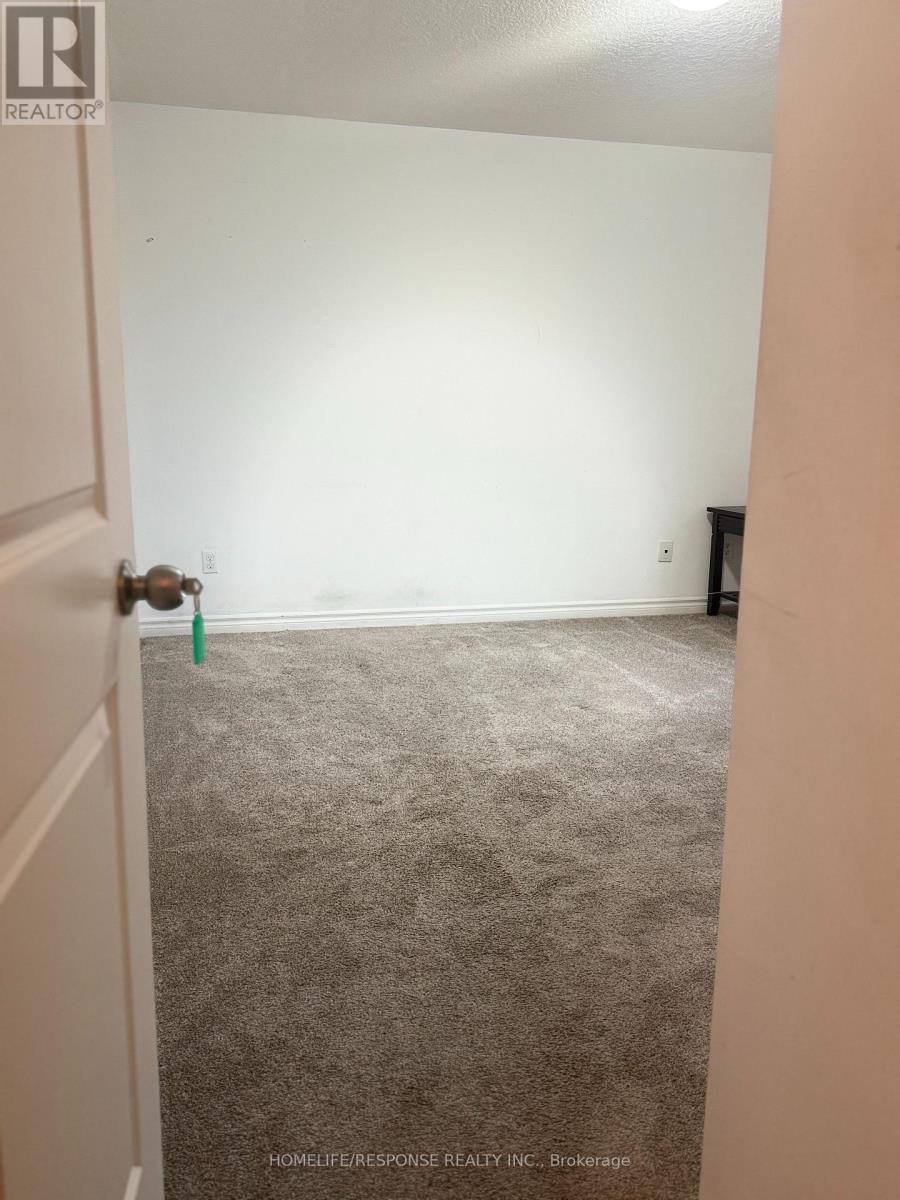 27 - 960 Bitterbush Crescent, London North, Ontario N6H 0G1 - Photo 6 - X12509554