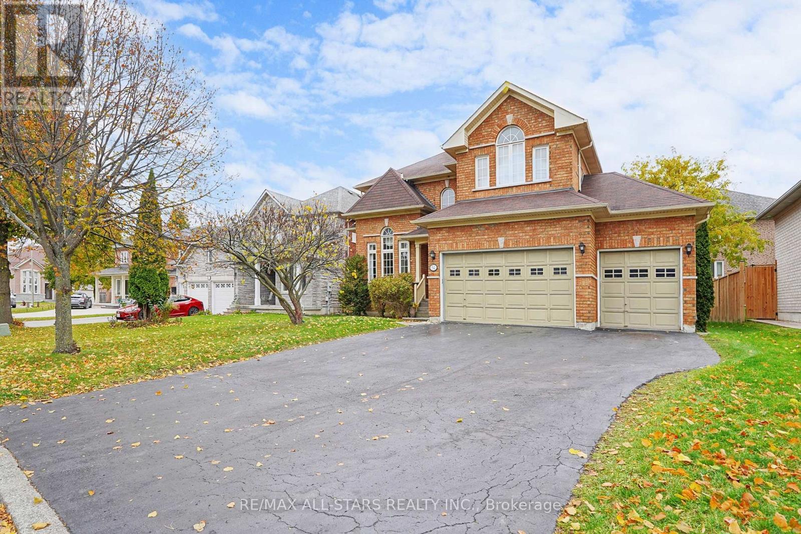 54 BRETTON CIRCLE, Markham, Ontario