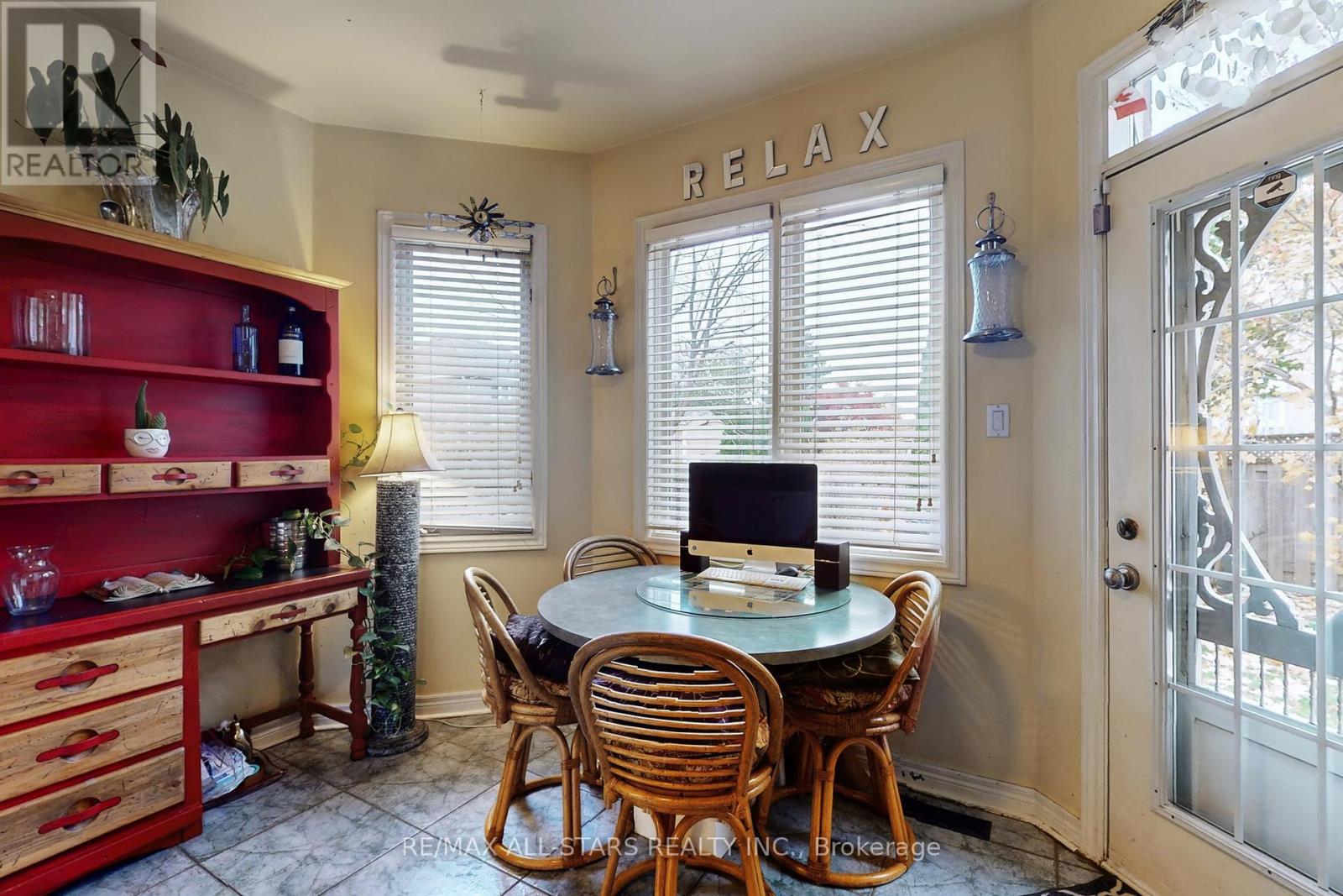 54 Bretton Circle, Markham, Ontario  L3S 3R1 - Photo 17 - N12514452