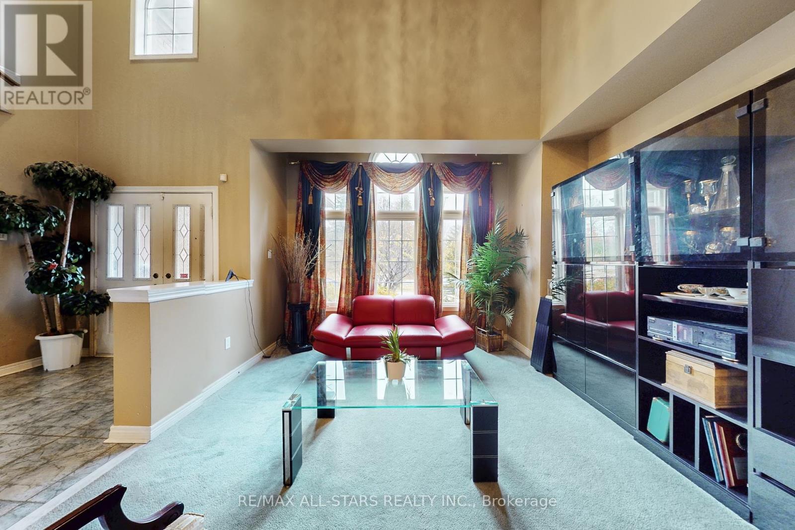 54 Bretton Circle, Markham, Ontario  L3S 3R1 - Photo 6 - N12514452