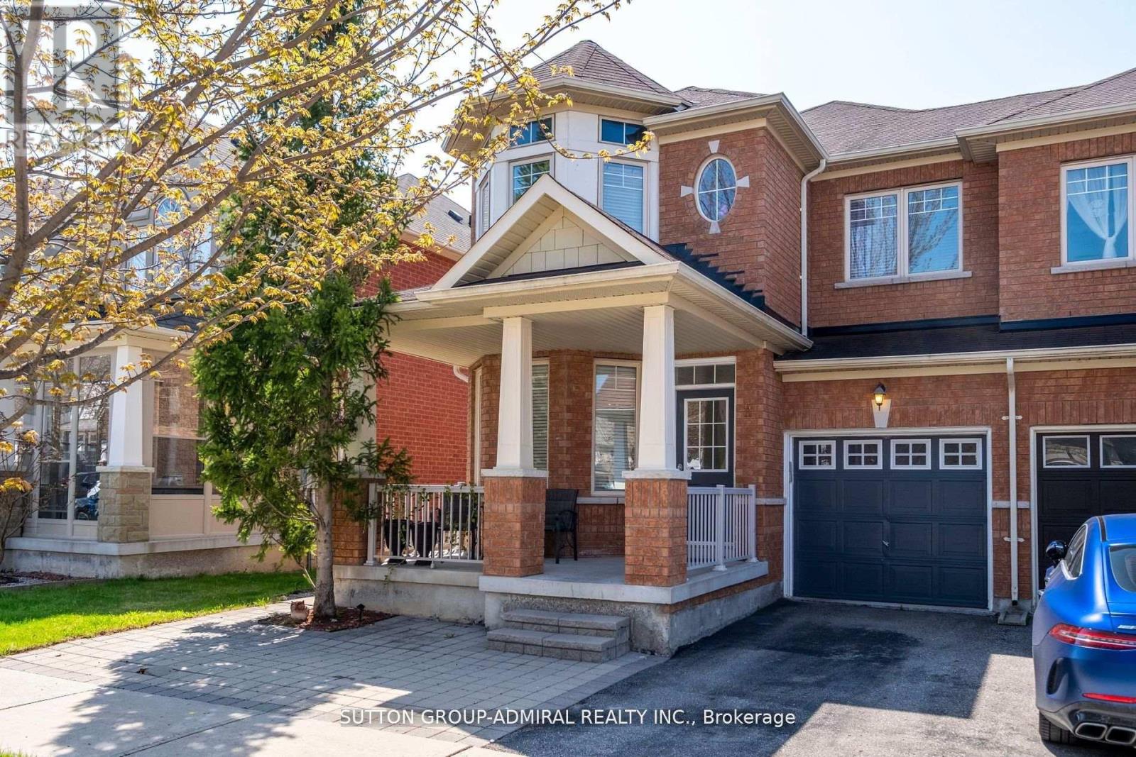 11 THISTLE AVENUE, Richmond Hill, Ontario