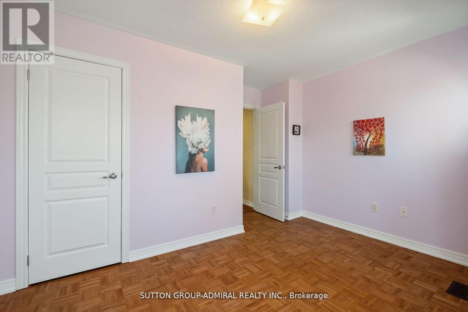 11 Thistle Avenue, Richmond Hill, Ontario  L4E 0B6 - Photo 26 - N12514454