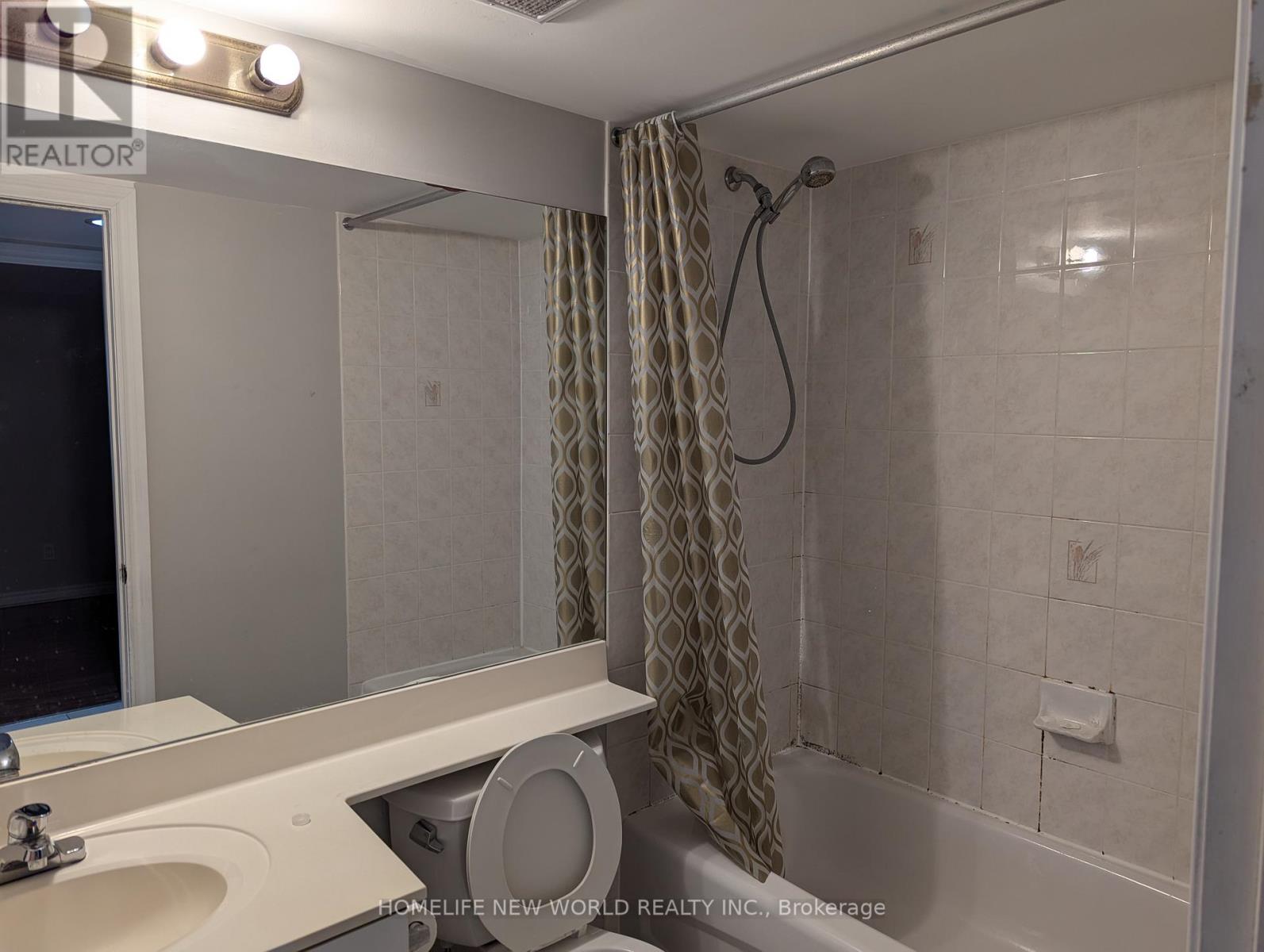 301 - 130 Pond Drive, Markham, Ontario  L3T 7W5 - Photo 11 - N12514488