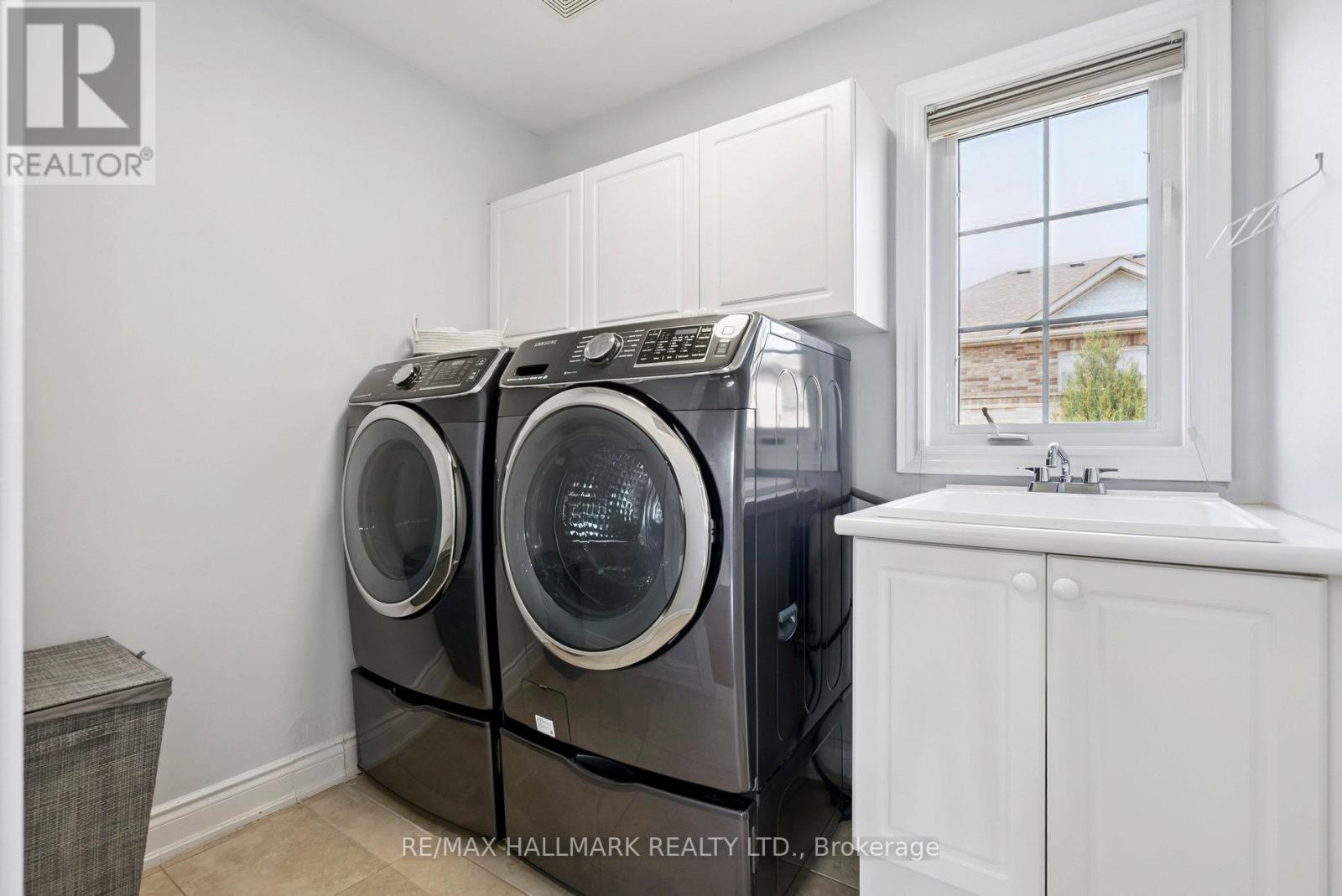 197 Aspenwood Drive, Newmarket, Ontario  L3X 2X4 - Photo 19 - N12514520