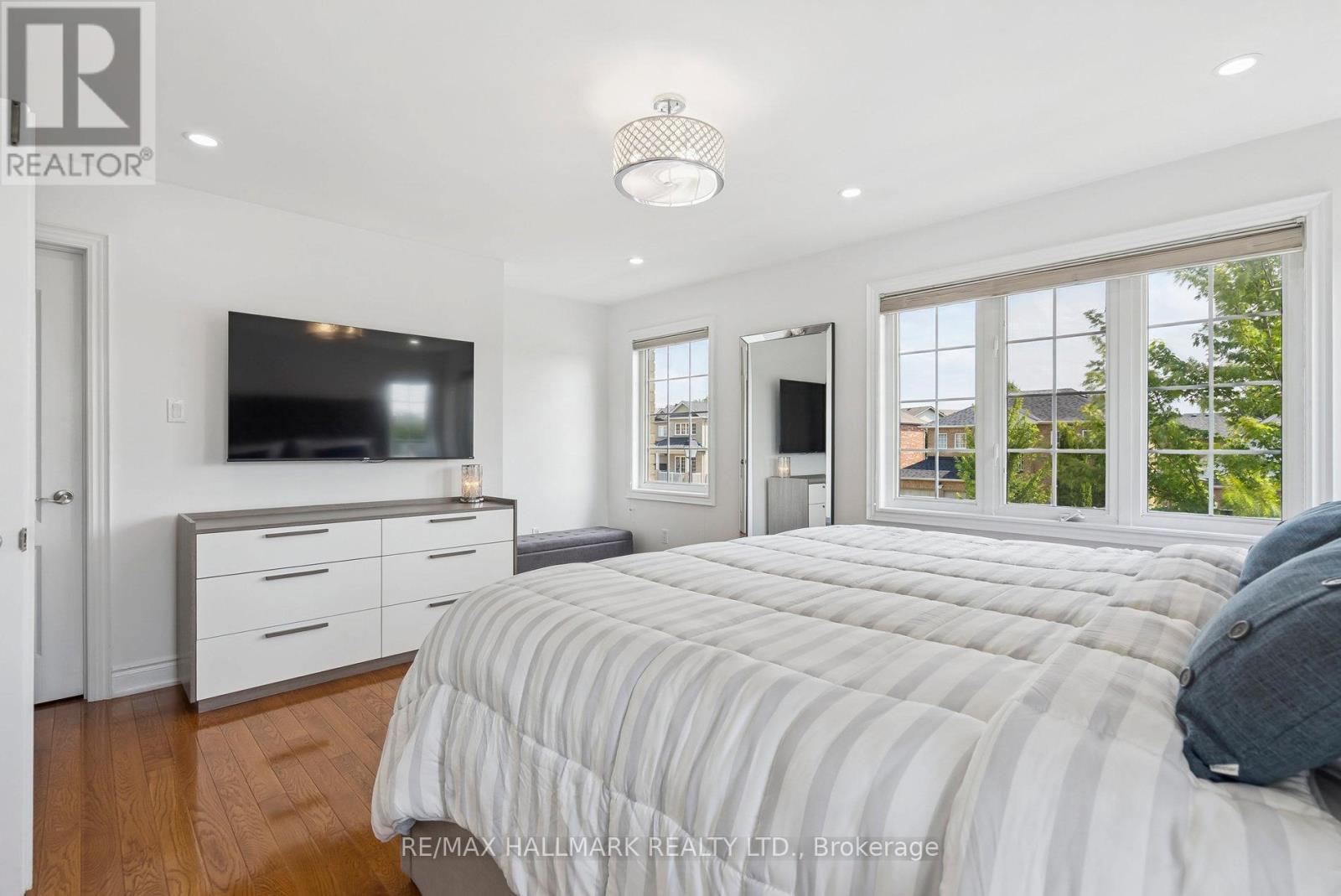 197 Aspenwood Drive, Newmarket, Ontario  L3X 2X4 - Photo 23 - N12514520